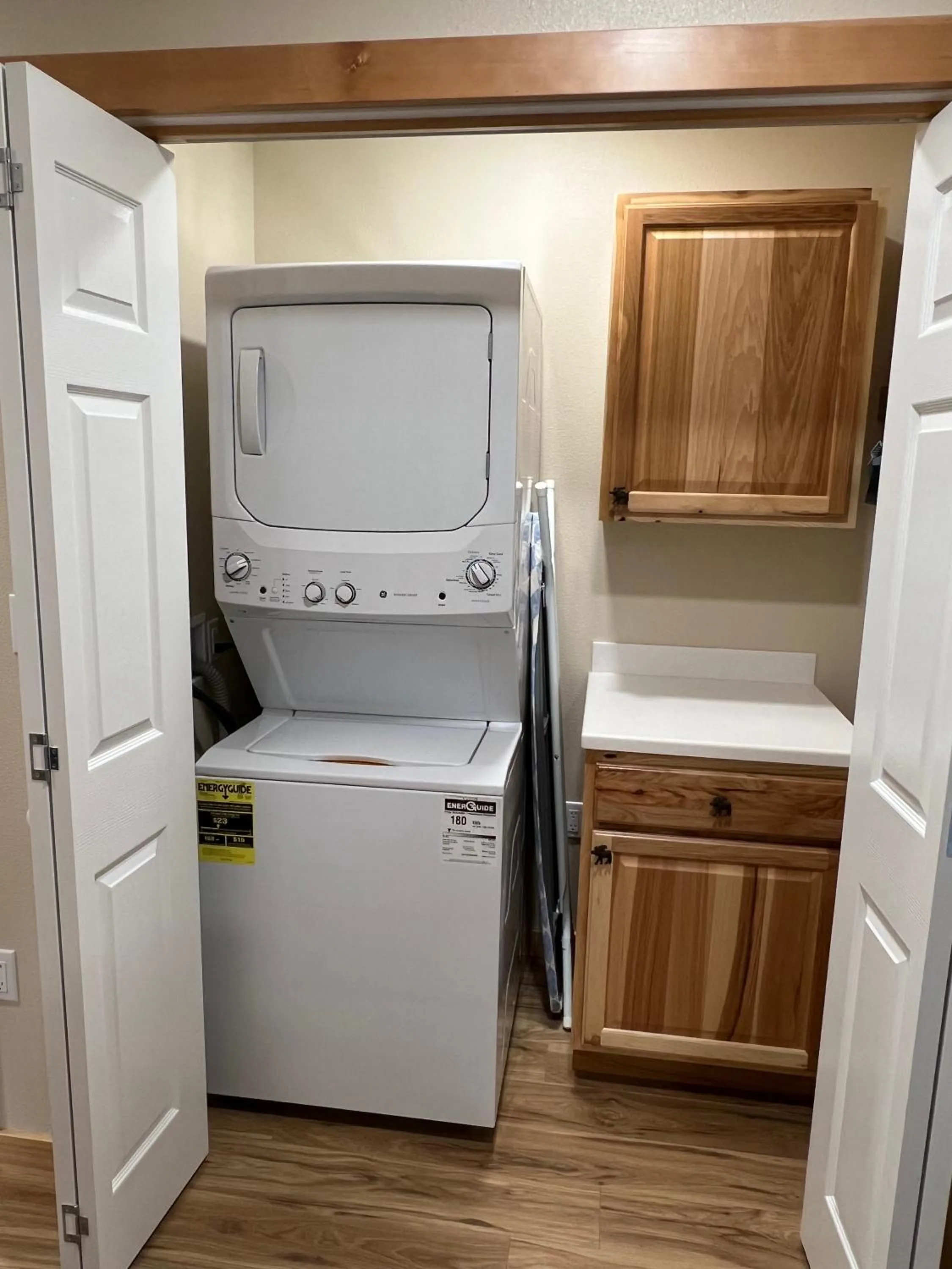 washing machine in Eagle's Eye Vacation Rentals