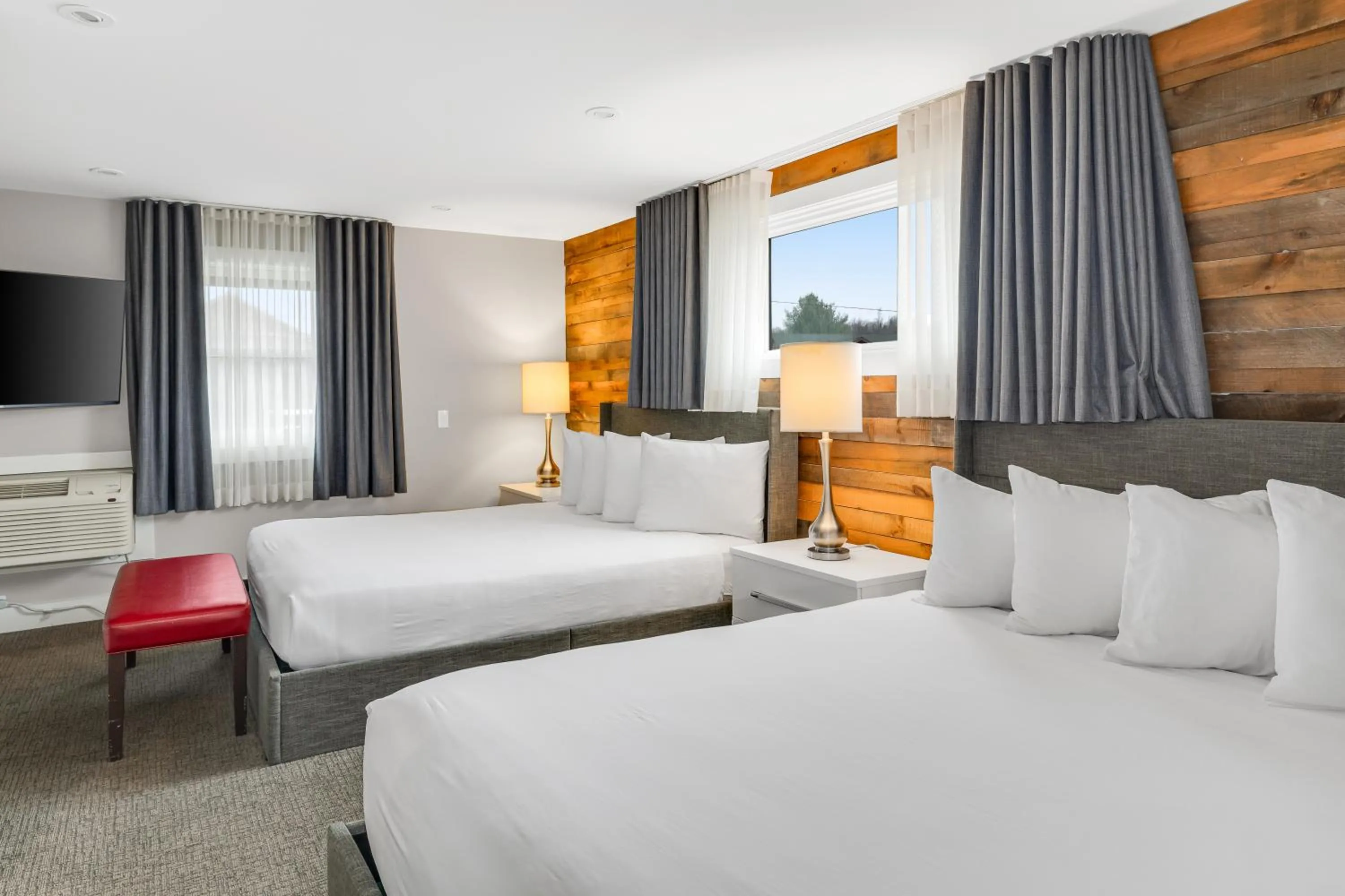 Bedroom, Bed in Lake Placid Inn: Residences