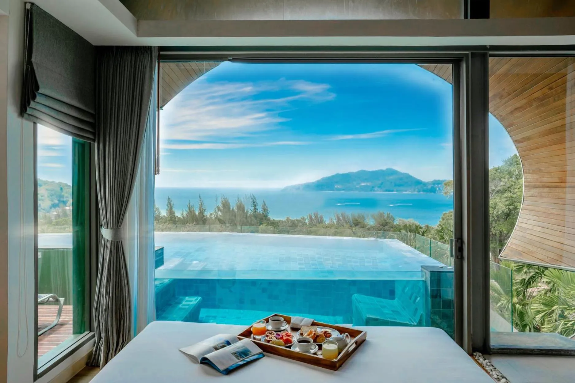 Sea view in Crest Resort & Pool Villas - SHA Extra Plus