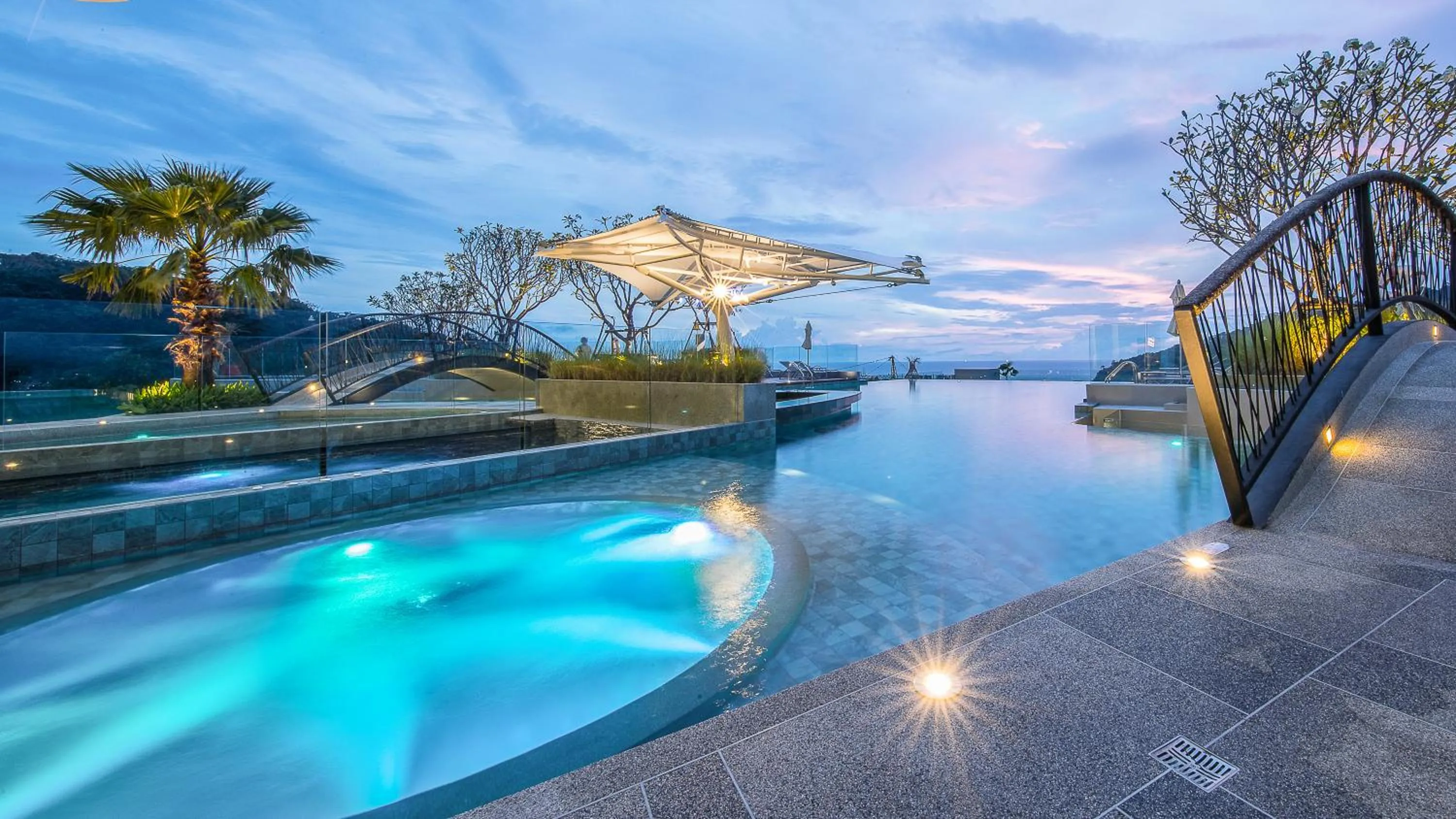 Swimming pool in Crest Resort & Pool Villas - SHA Extra Plus