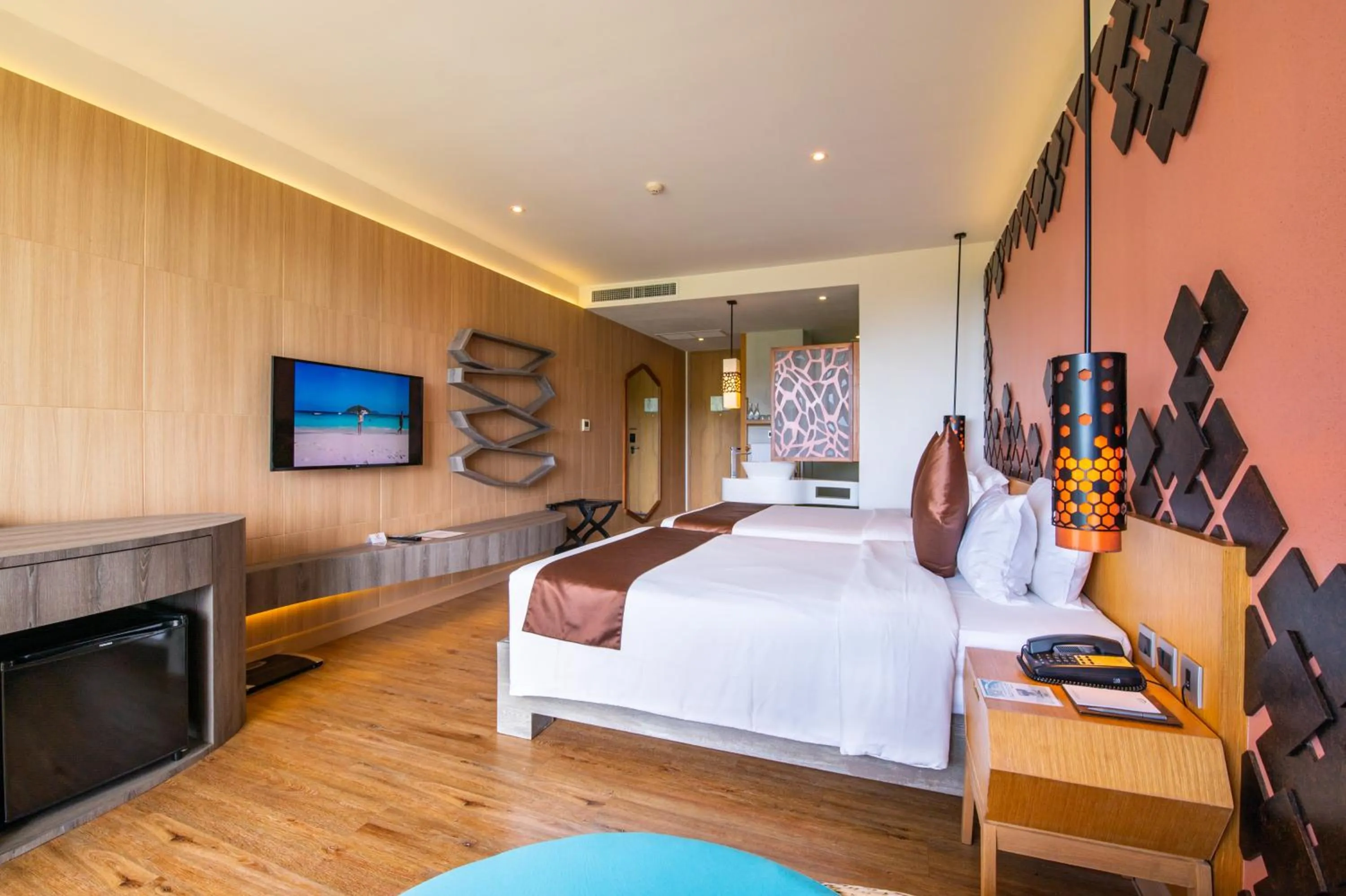 Photo of the whole room, Bed in Crest Resort & Pool Villas - SHA Extra Plus