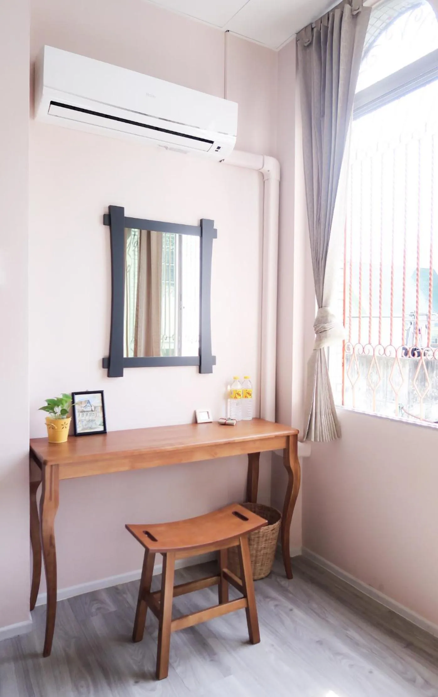 Decorative detail in The Grand Palace Hotel