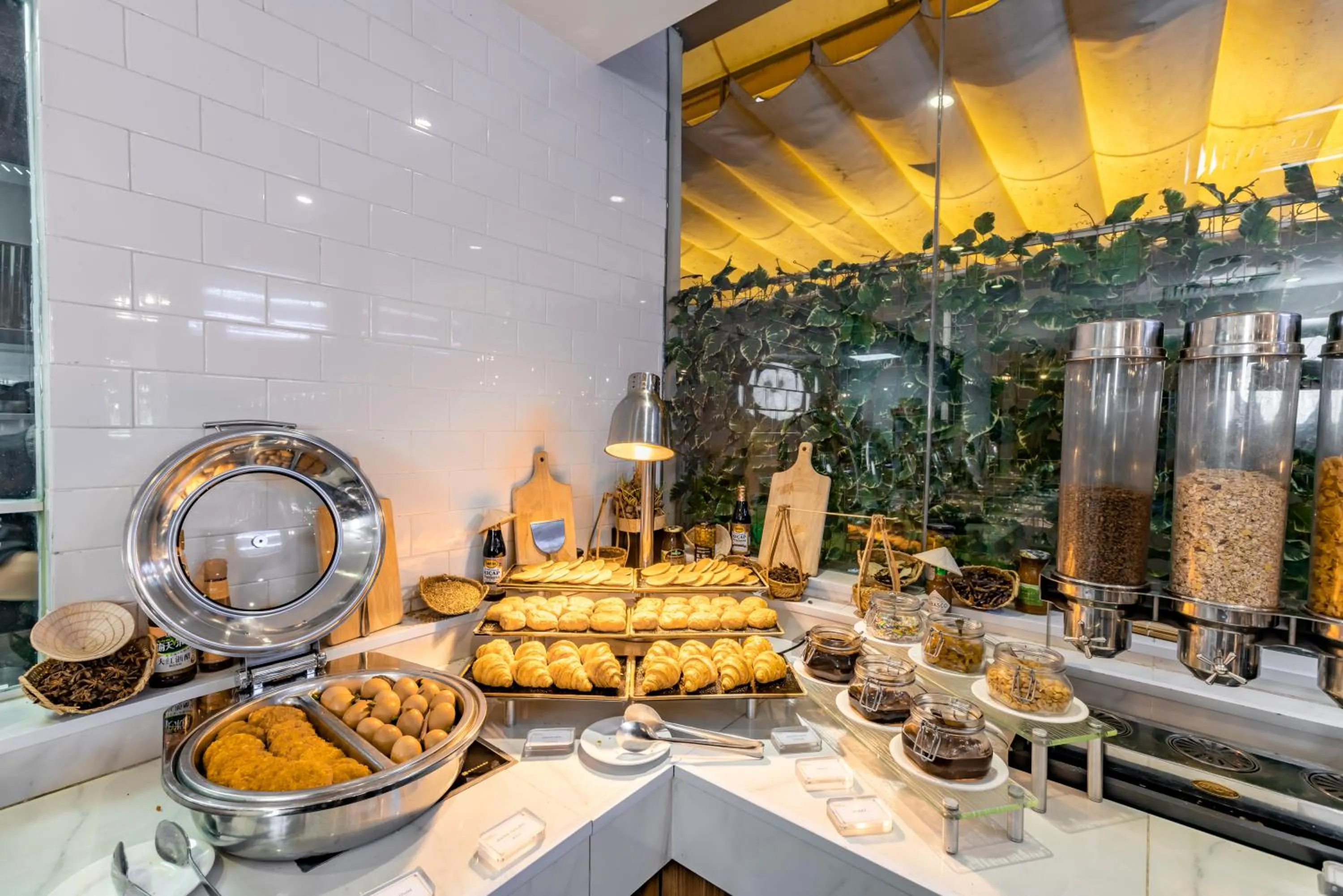 Breakfast in Bay Hotel Ho Chi Minh