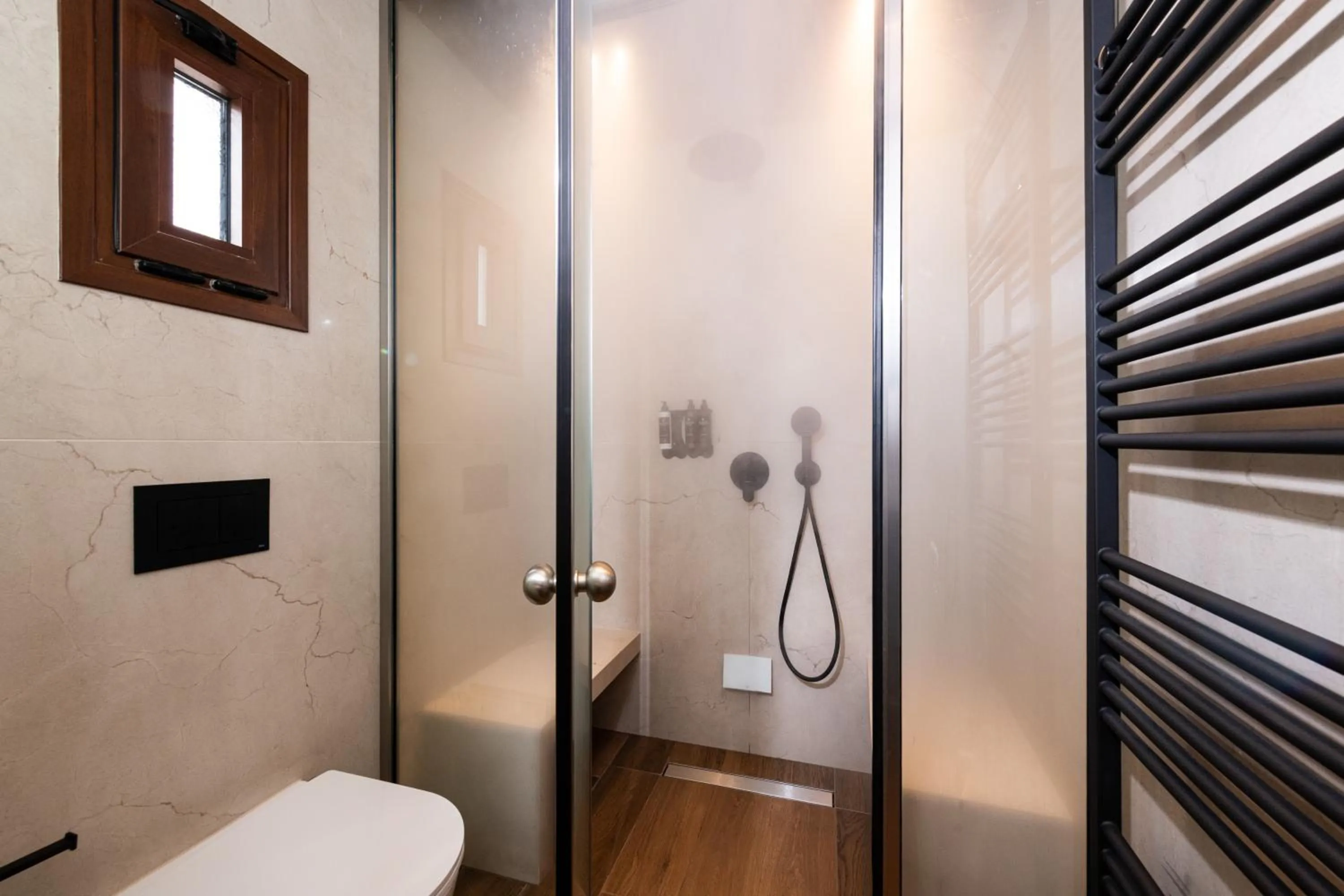 Shower in Tsikeli Boutique Hotel Meteora - Adults Friendly