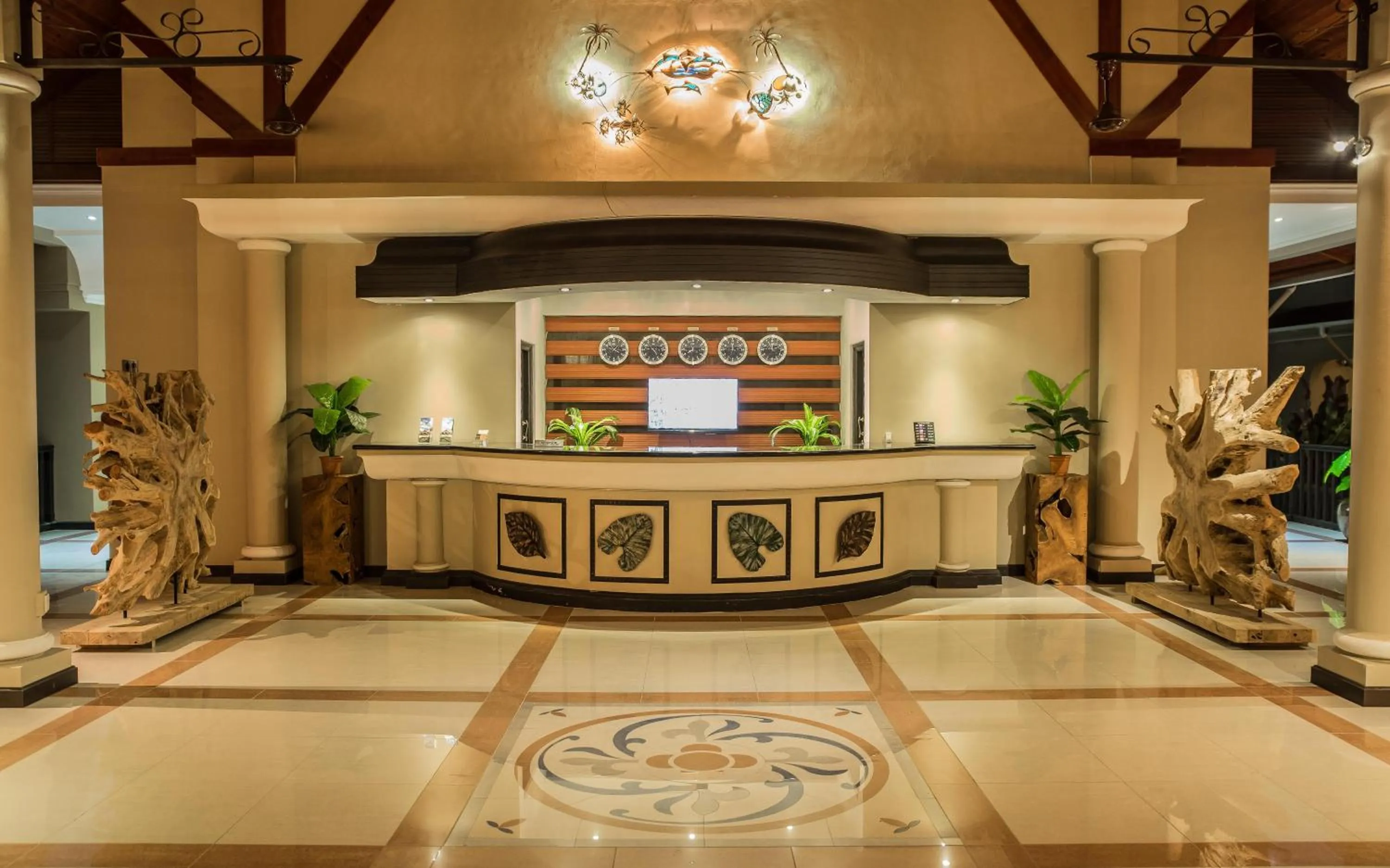 Facade/entrance in Oasis Hotel Restaurant & Spa