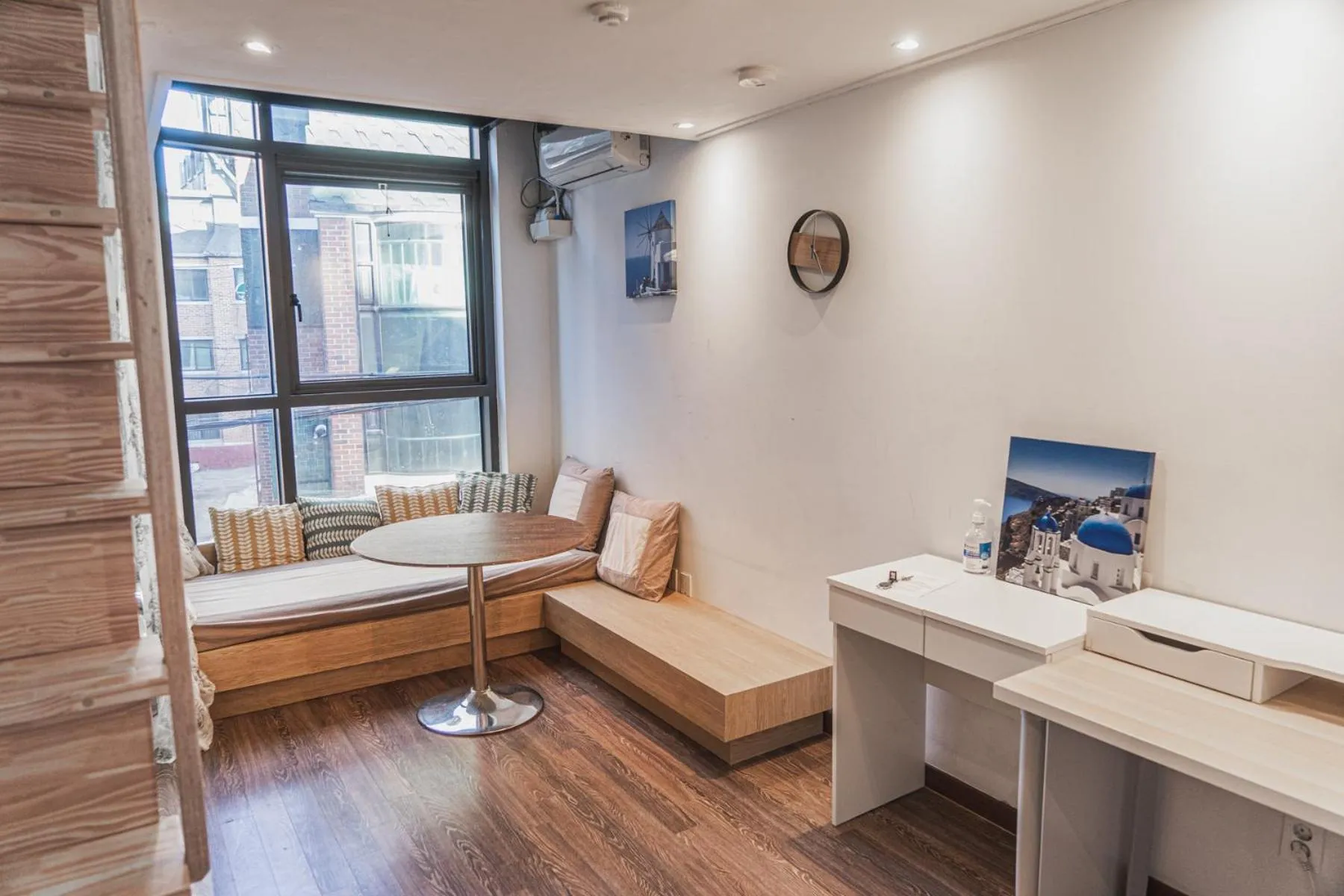 Myeongdong Artmonstay