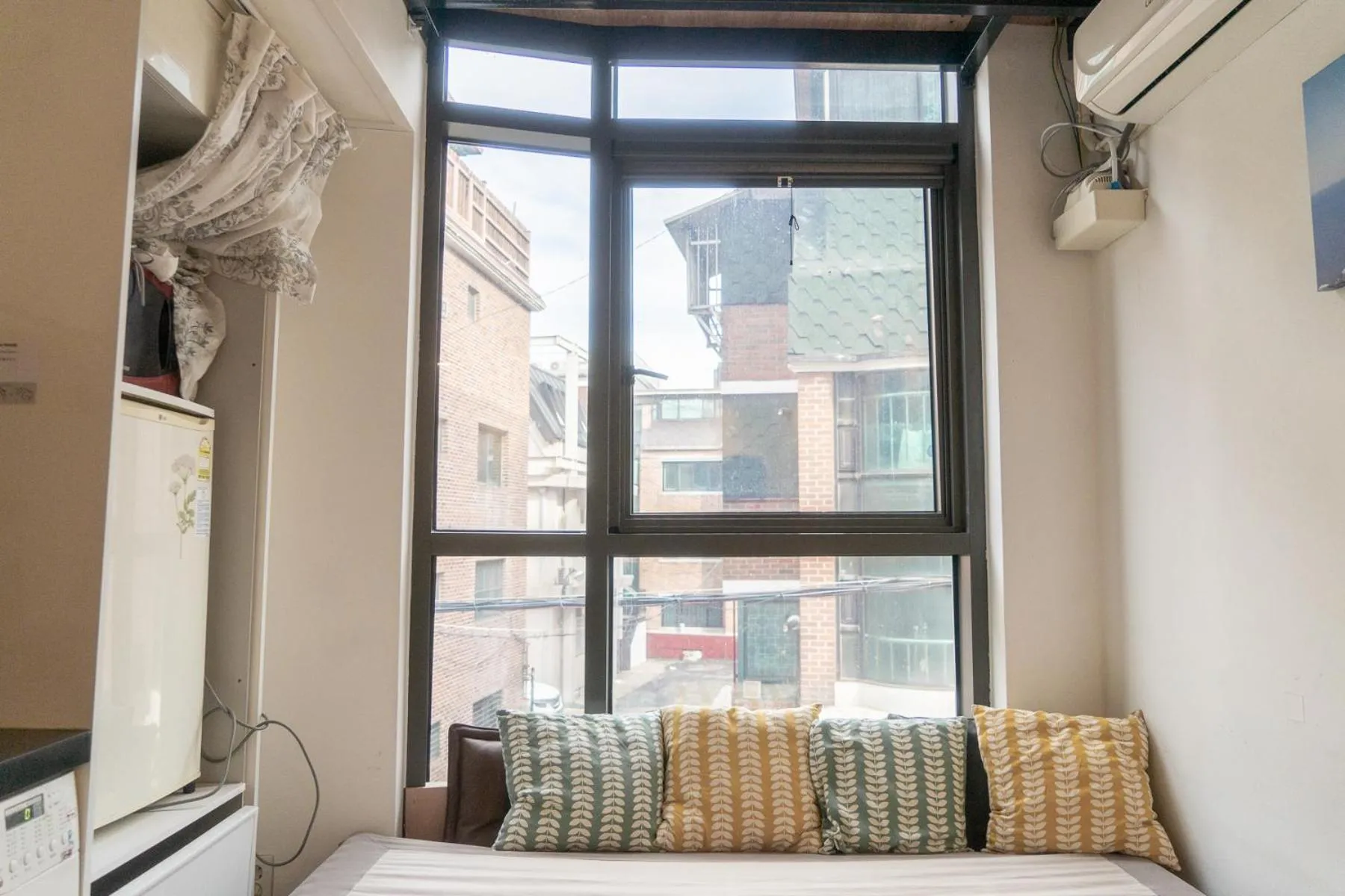 Myeongdong Artmonstay