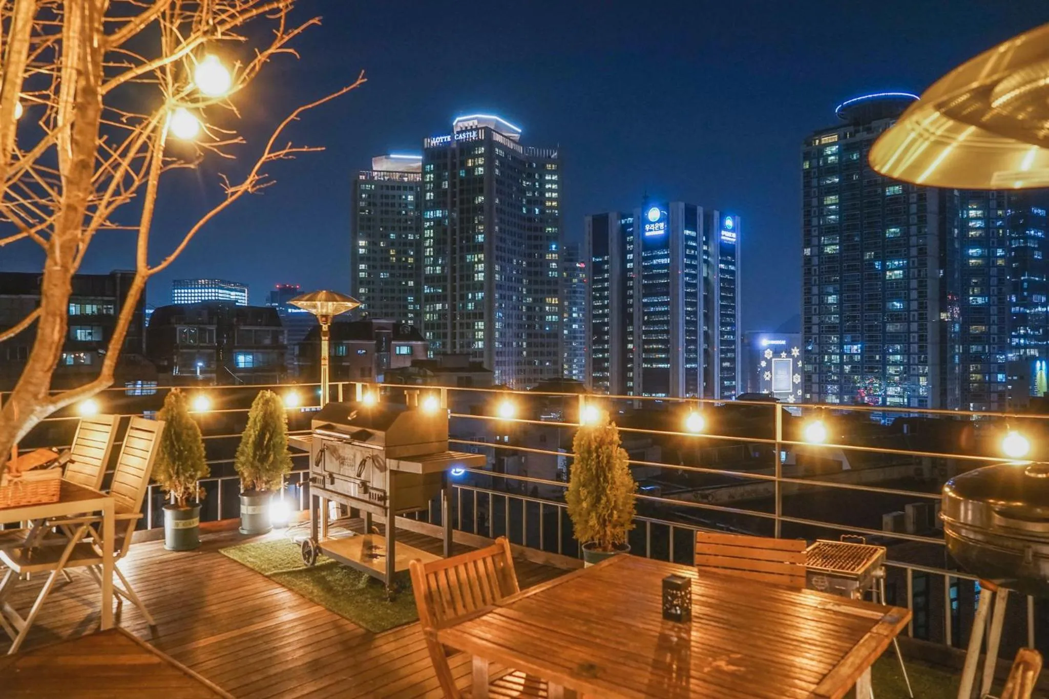 Myeongdong Artmonstay