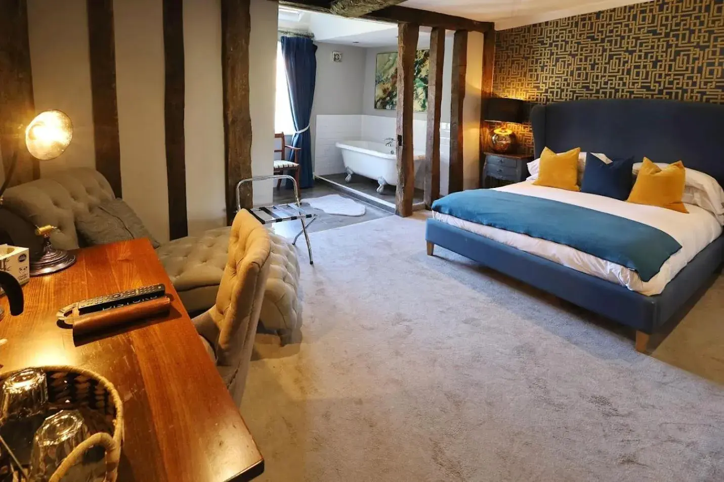 Deluxe Double Room - single occupancy in The Stratford Townhouse Deluxe Double Room - single occupancy in The Stratford Townhouse