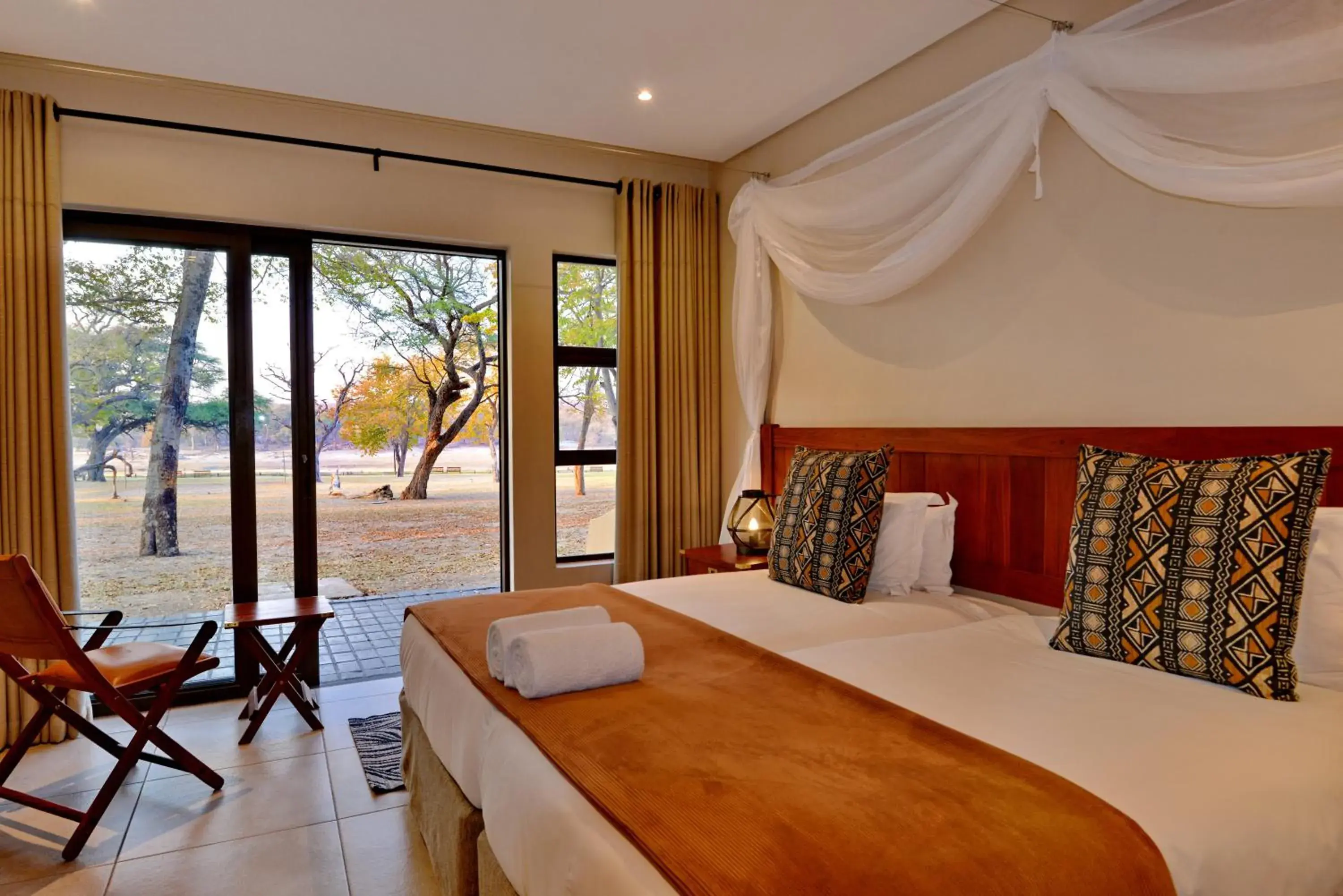 Deluxe Twin Room in Hwange Safari Lodge Deluxe Twin Room in Hwange Safari Lodge