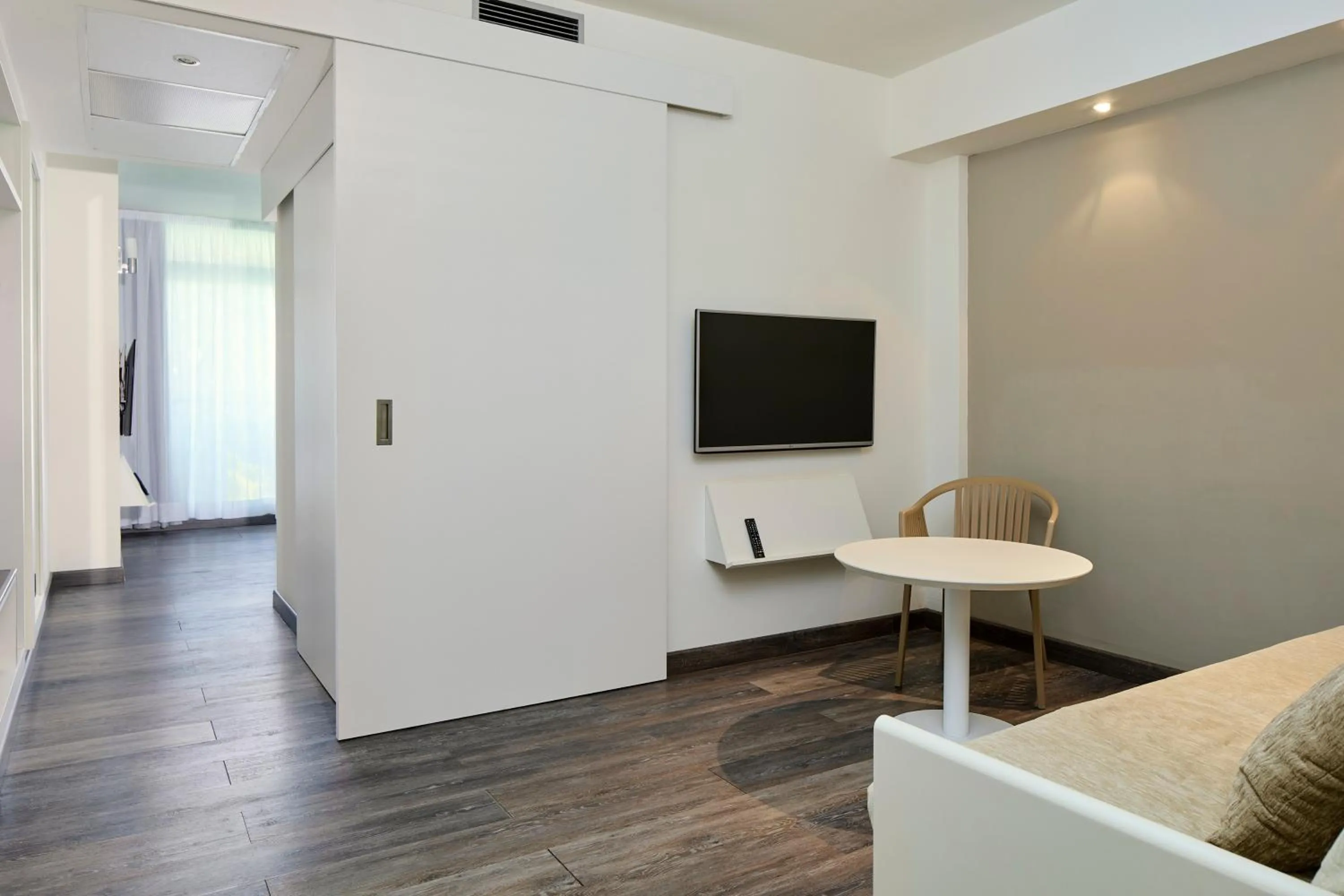 TV and multimedia in Sol Principe