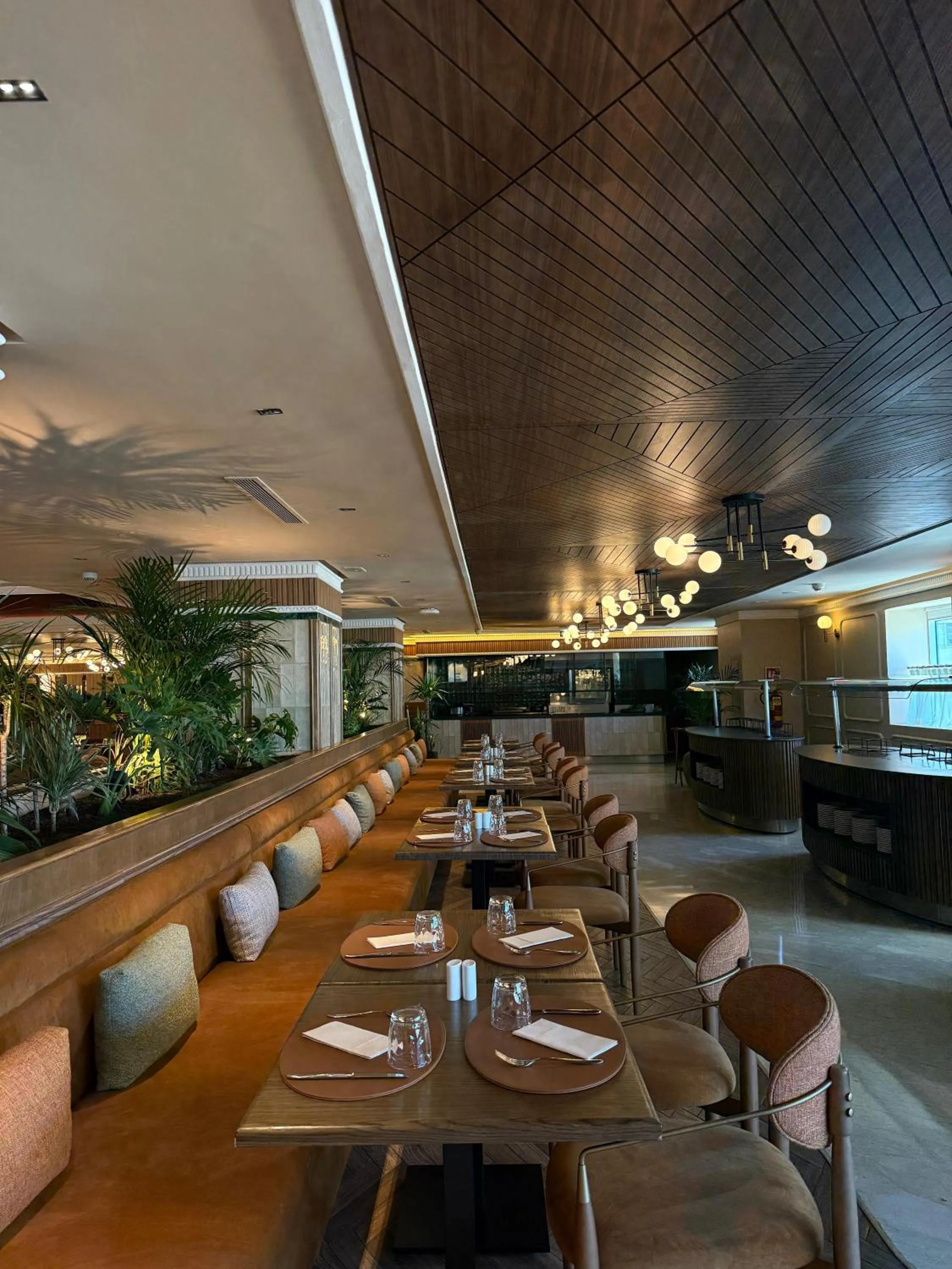 Restaurant/places to eat in Grand Mogador City Center