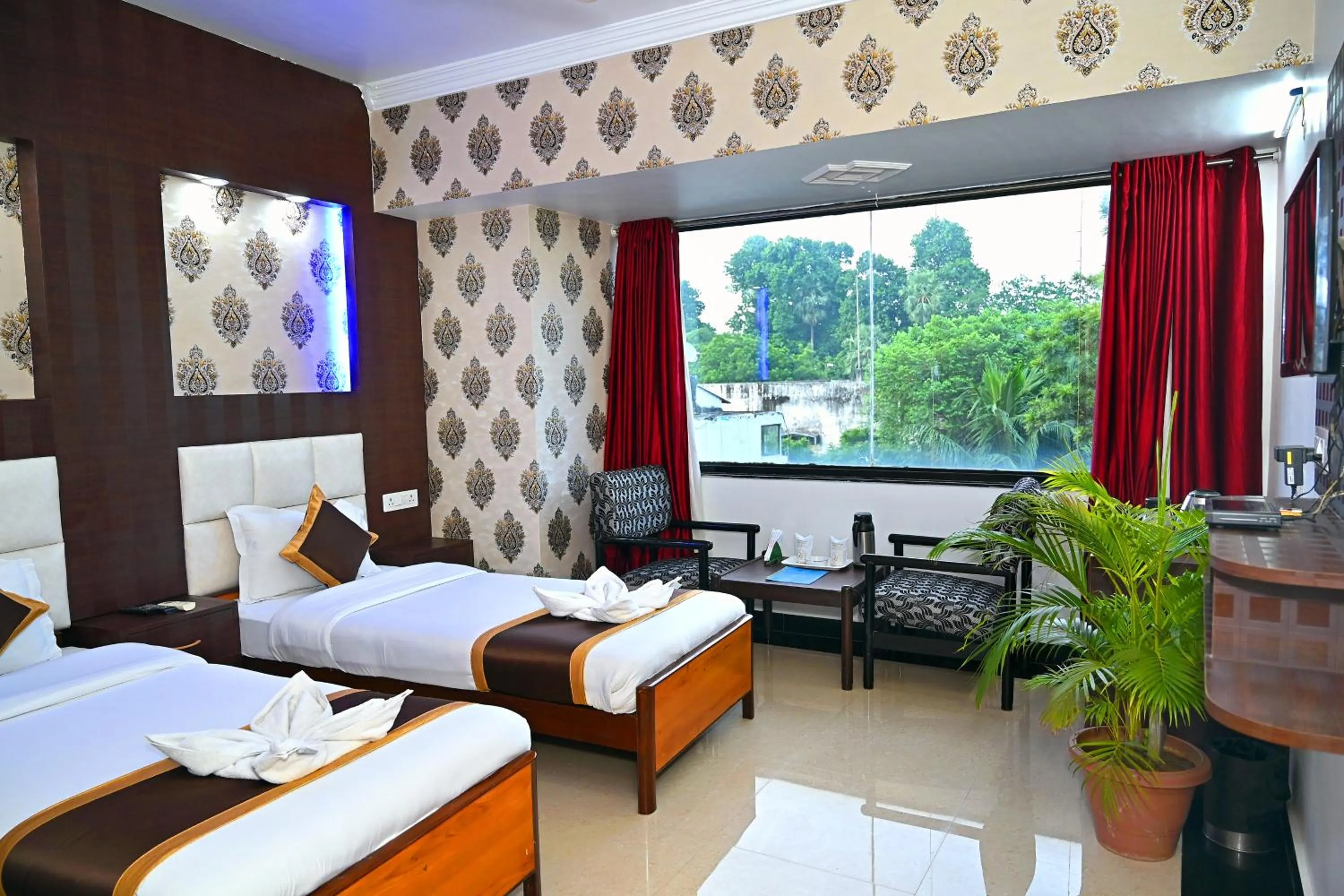 Photo of the whole room in Hotel Rajhans International