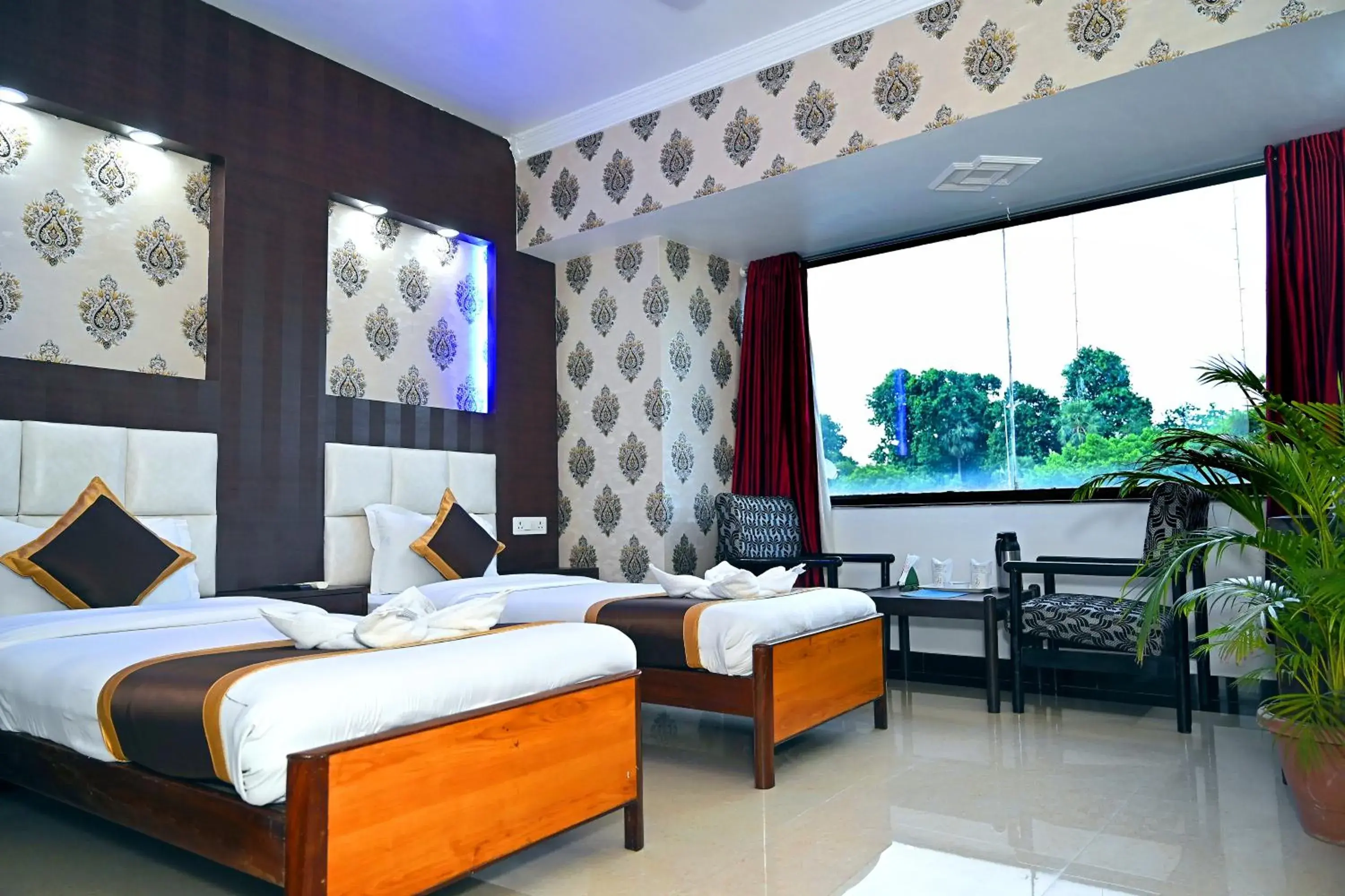 Executive Double Room - single occupancy in Hotel Rajhans International Executive Double Room - single occupancy in Hotel Rajhans International