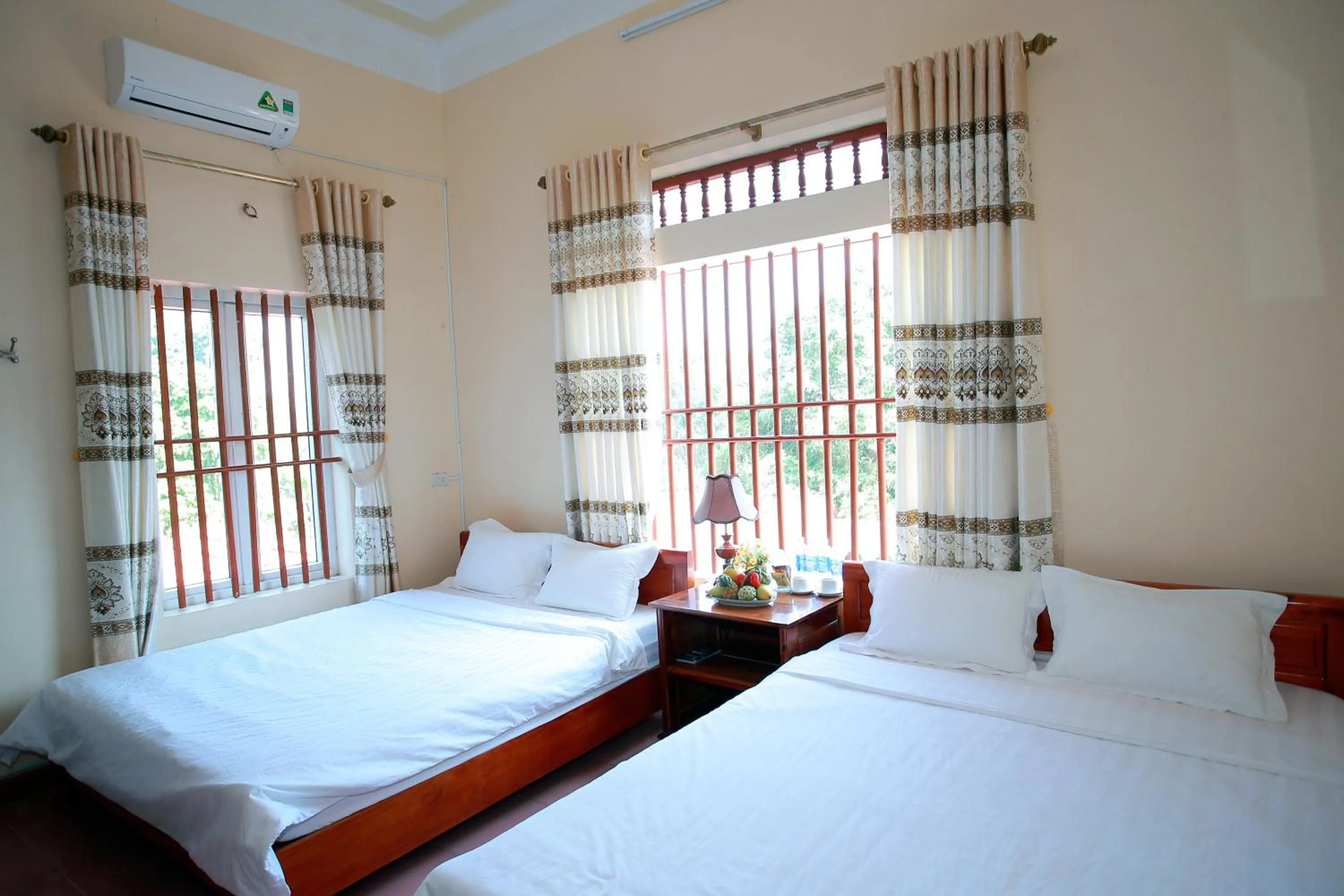 Photo of the whole room, Bed in Ninh Binh Mountain View Homestay & Restaurant