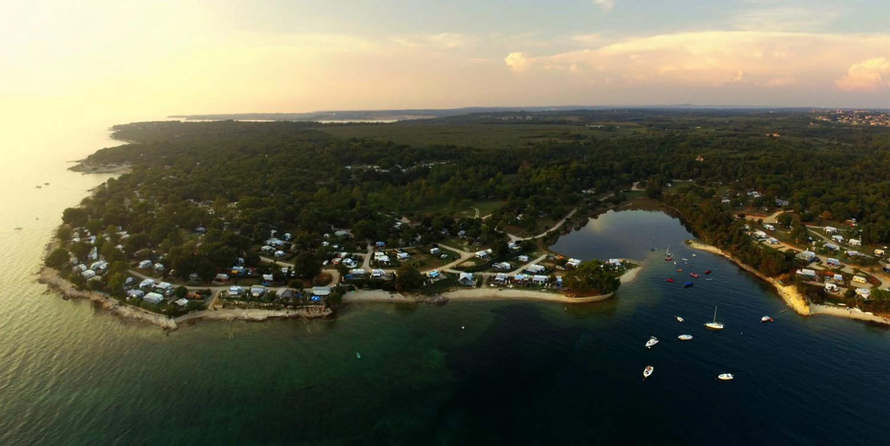 Neighbourhood in Mobile Homes - FKK Nudist Camping Solaris