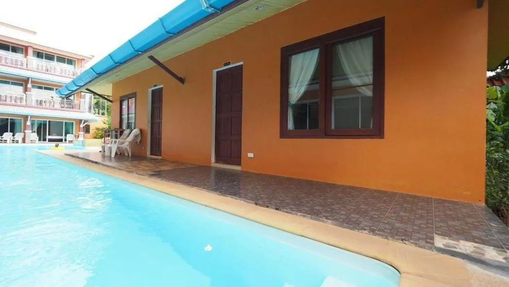 Lanta Fevrier Resort