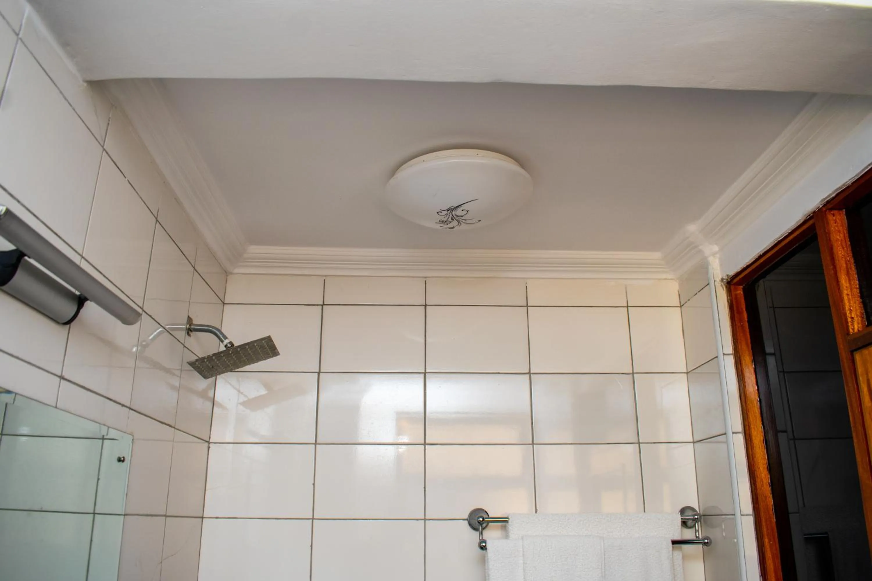 Shower in Astorian Grand Hotel Naivasha