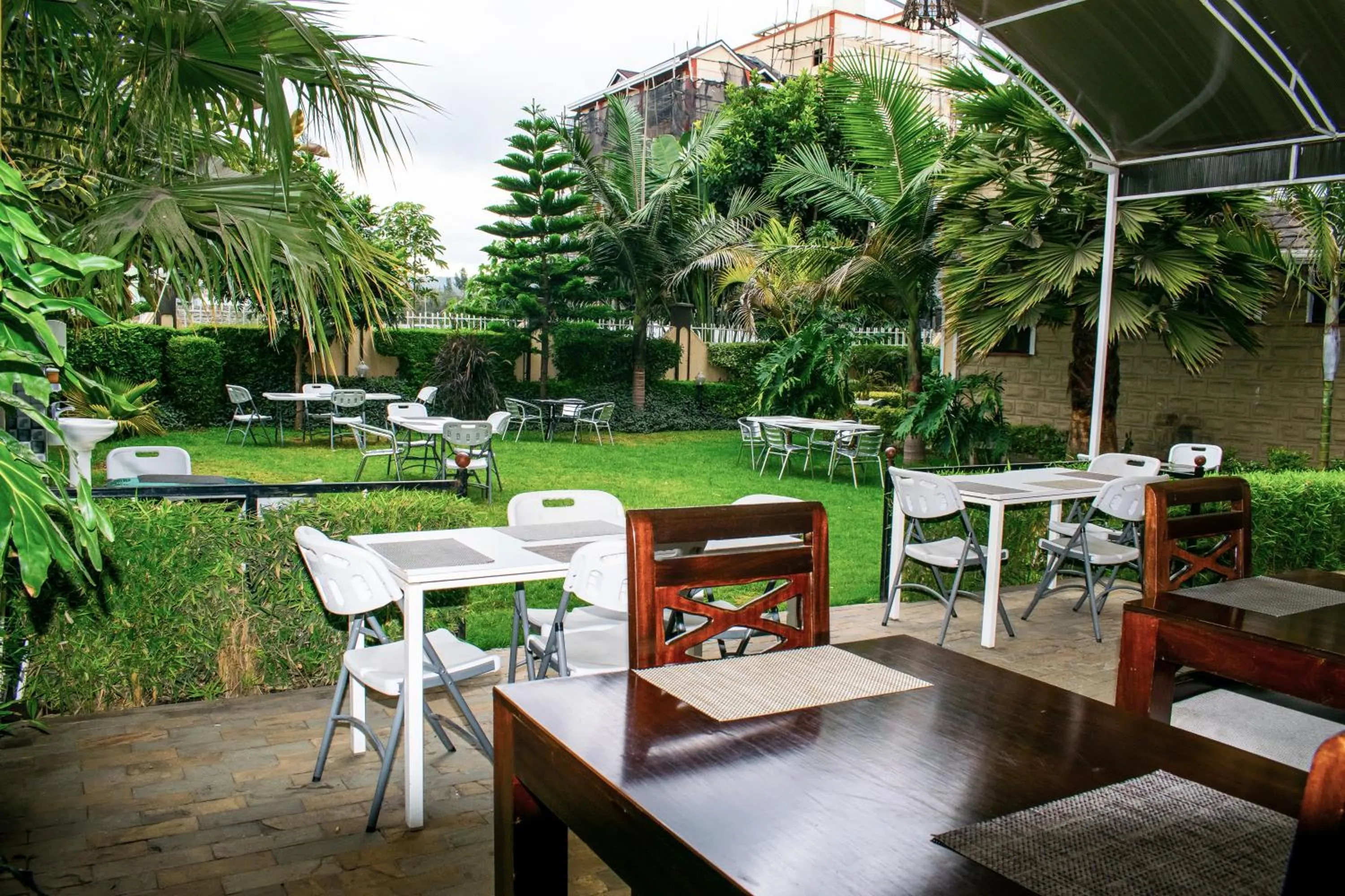Garden in Astorian Grand Hotel Naivasha