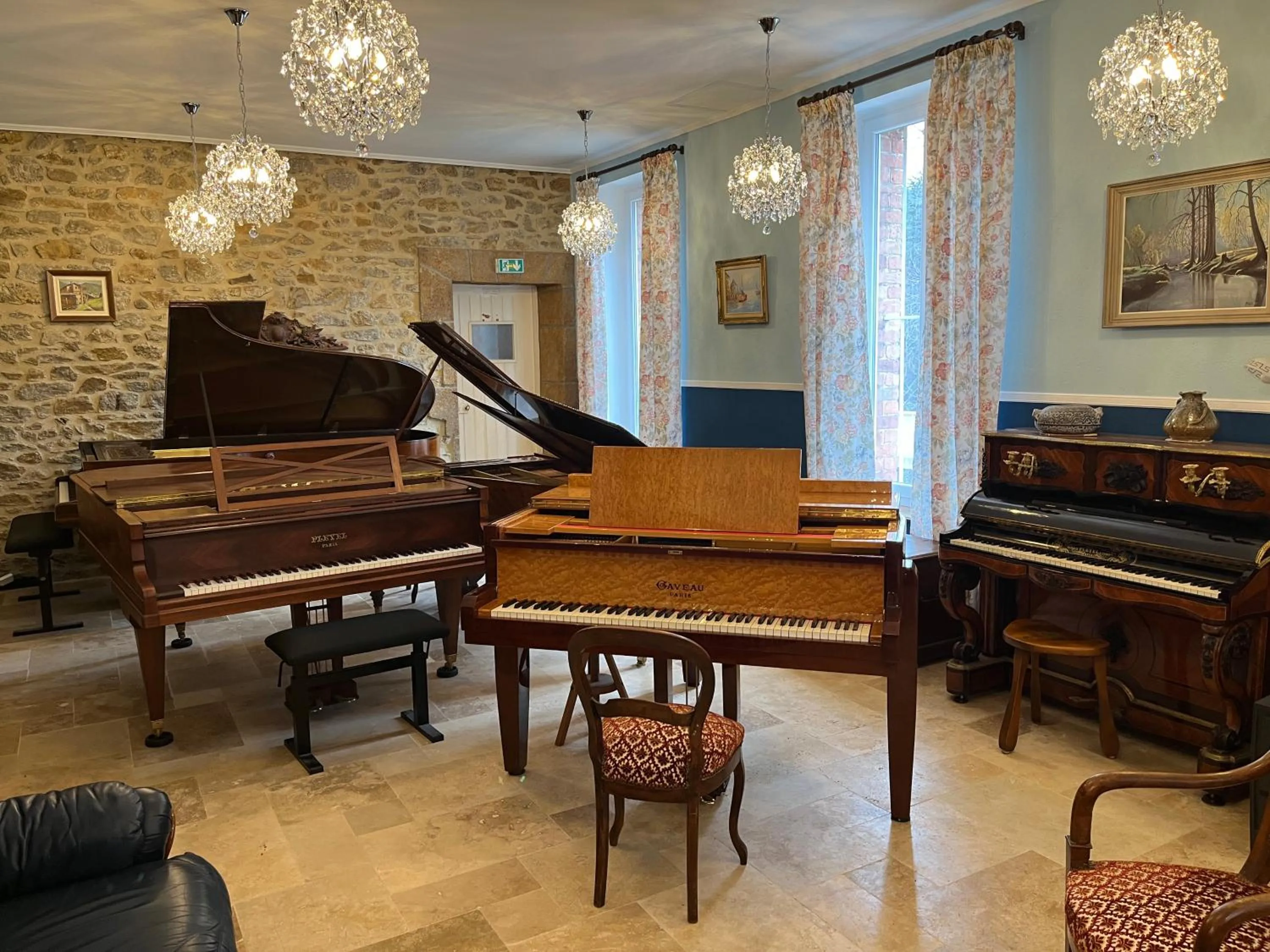 Entertainment in Château Lou Cante Perdrix