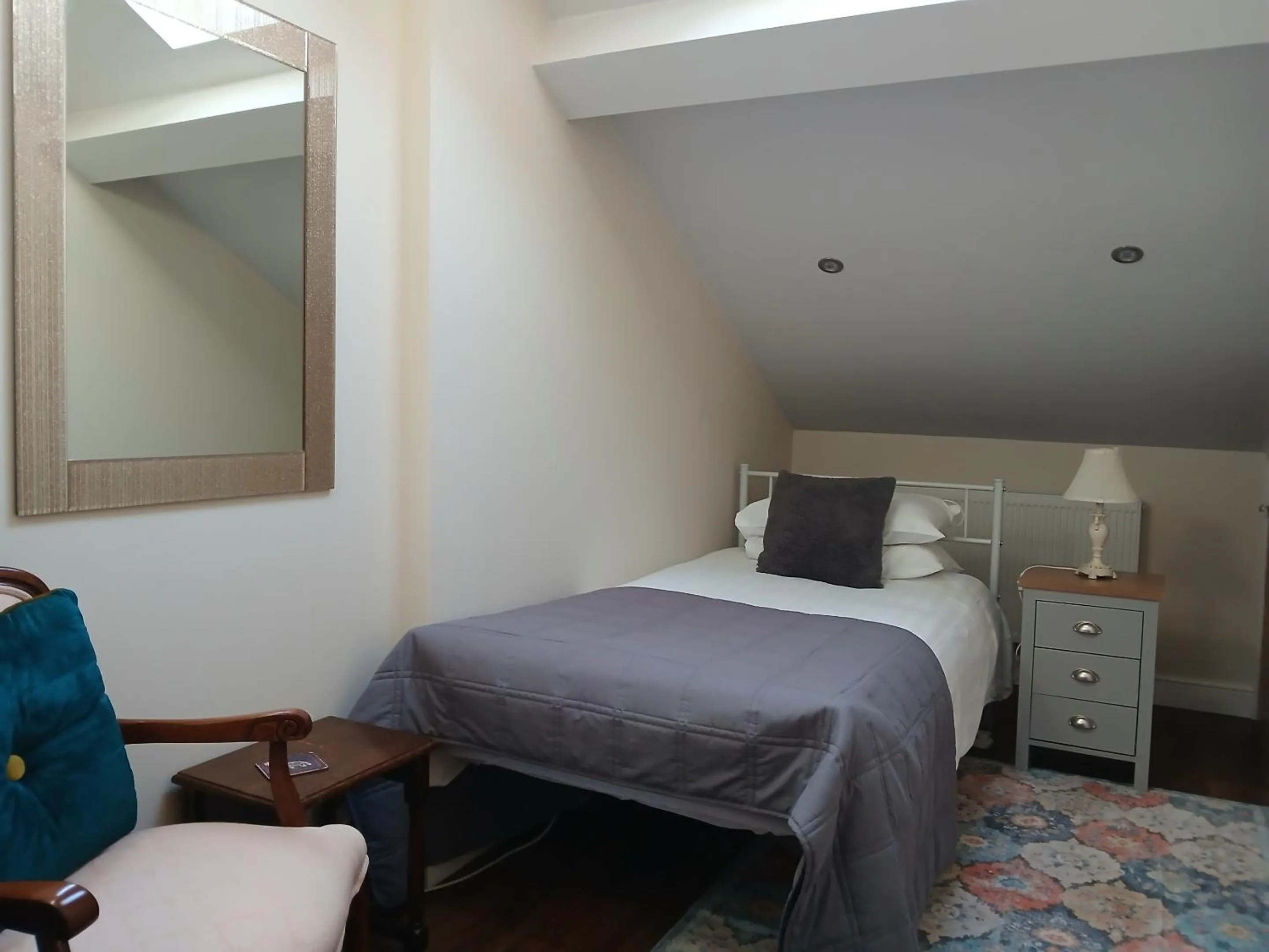 Bedroom, Bed in Ormsgill Inn