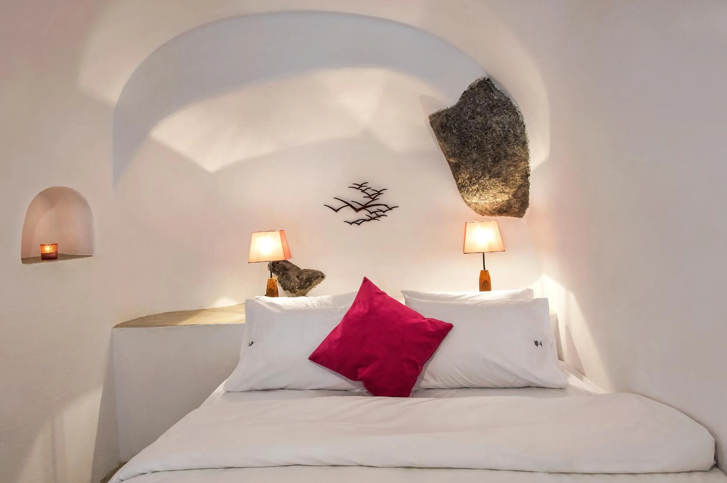 Bedroom in Old Vourvoulos Houses