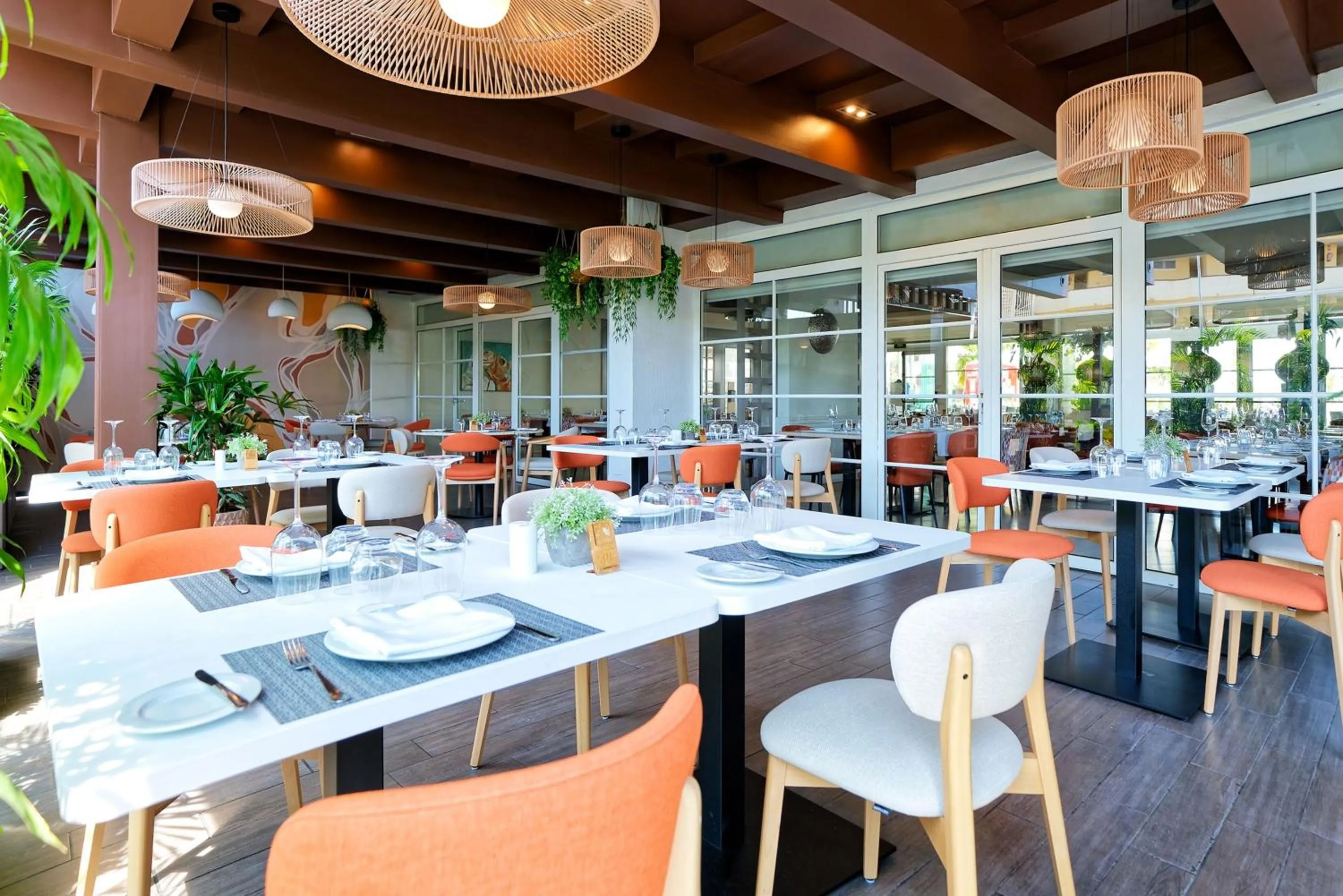 Restaurant/places to eat in Sol Barbacan