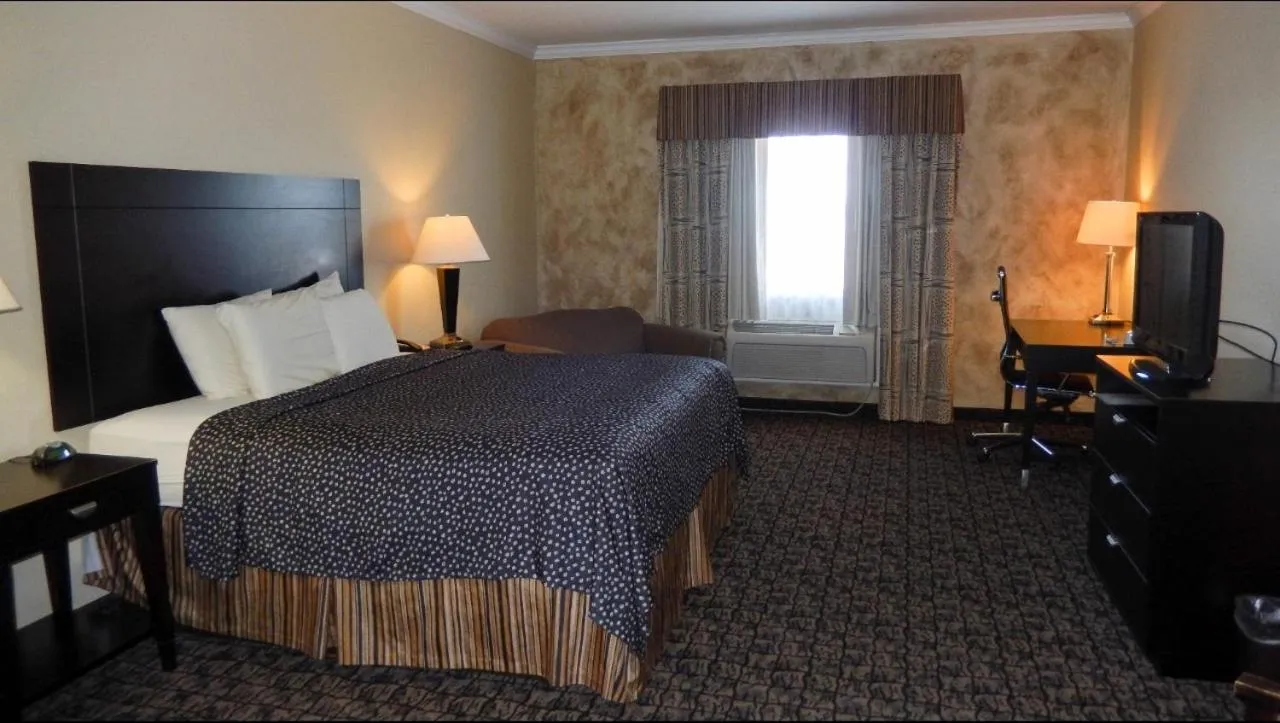 Photo of the whole room in Motel 6-Colorado City, TX