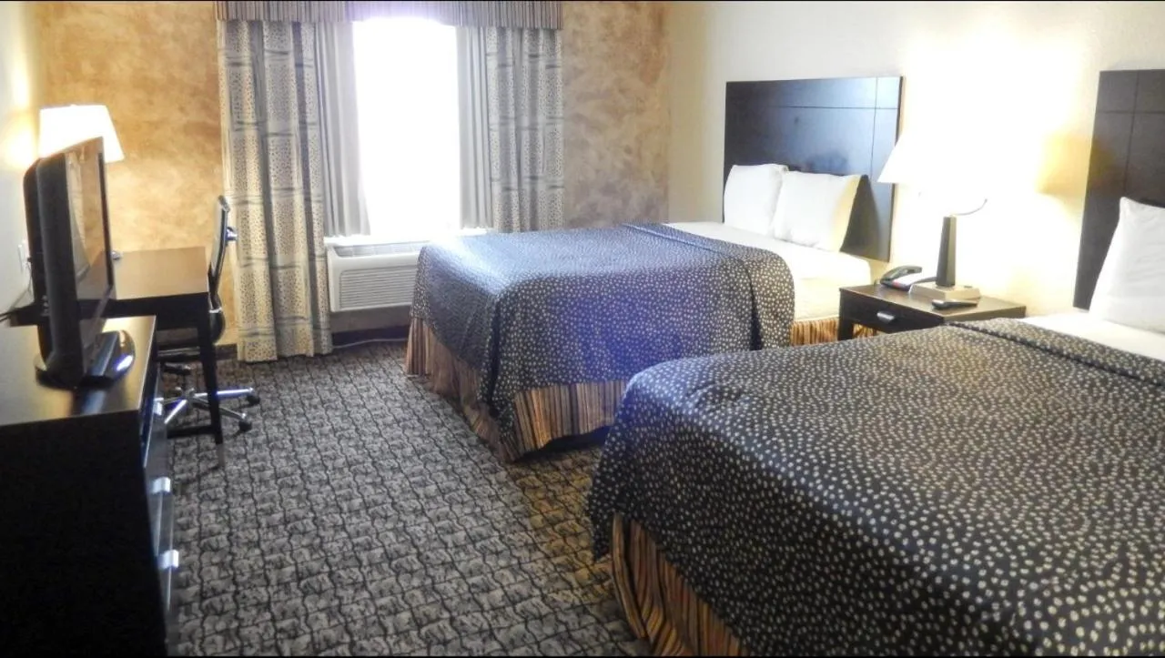 Photo of the whole room in Motel 6-Colorado City, TX