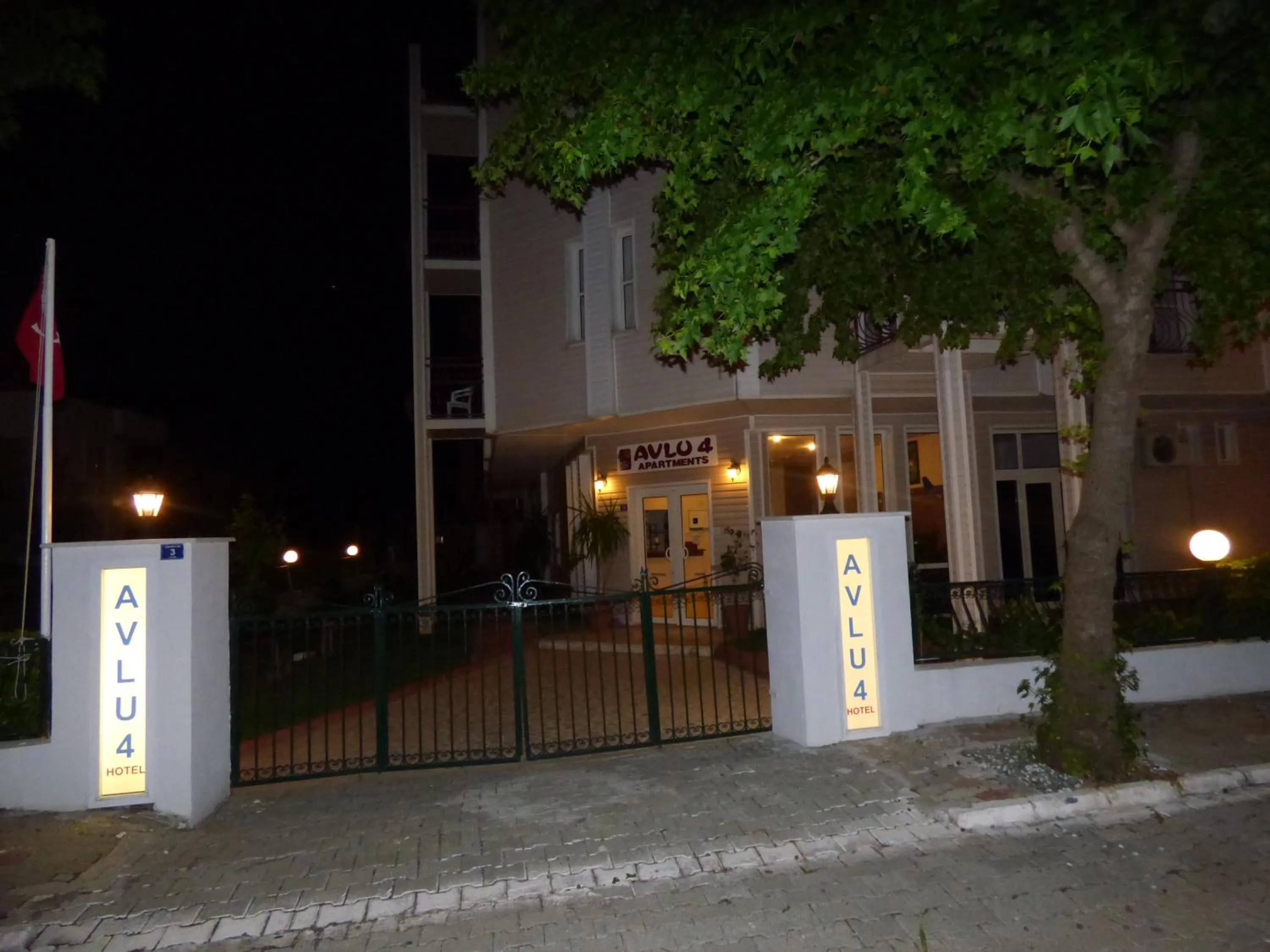 Area and facilities in Avlu 4