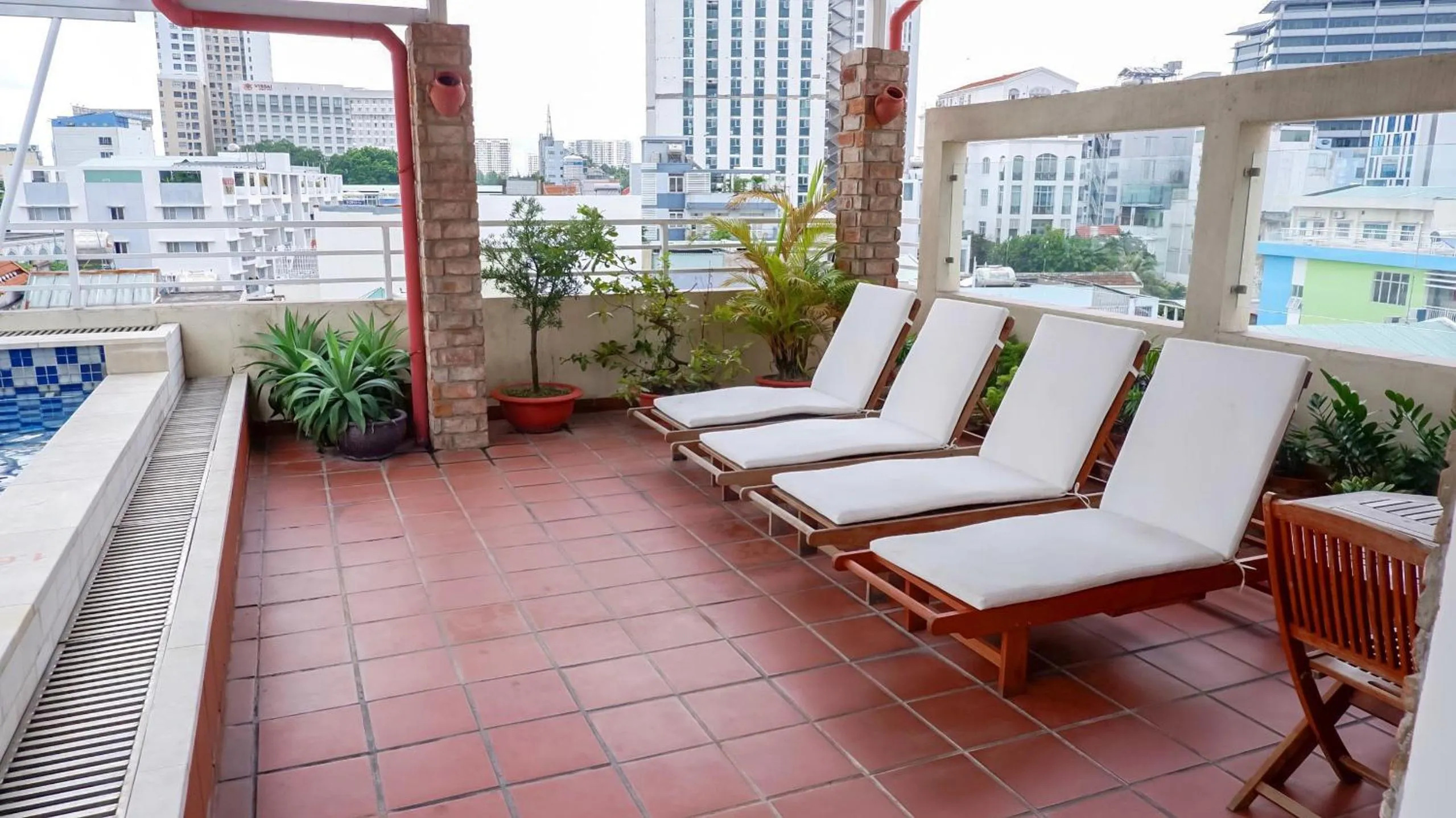 Swimming pool in Ananas Family Hotel