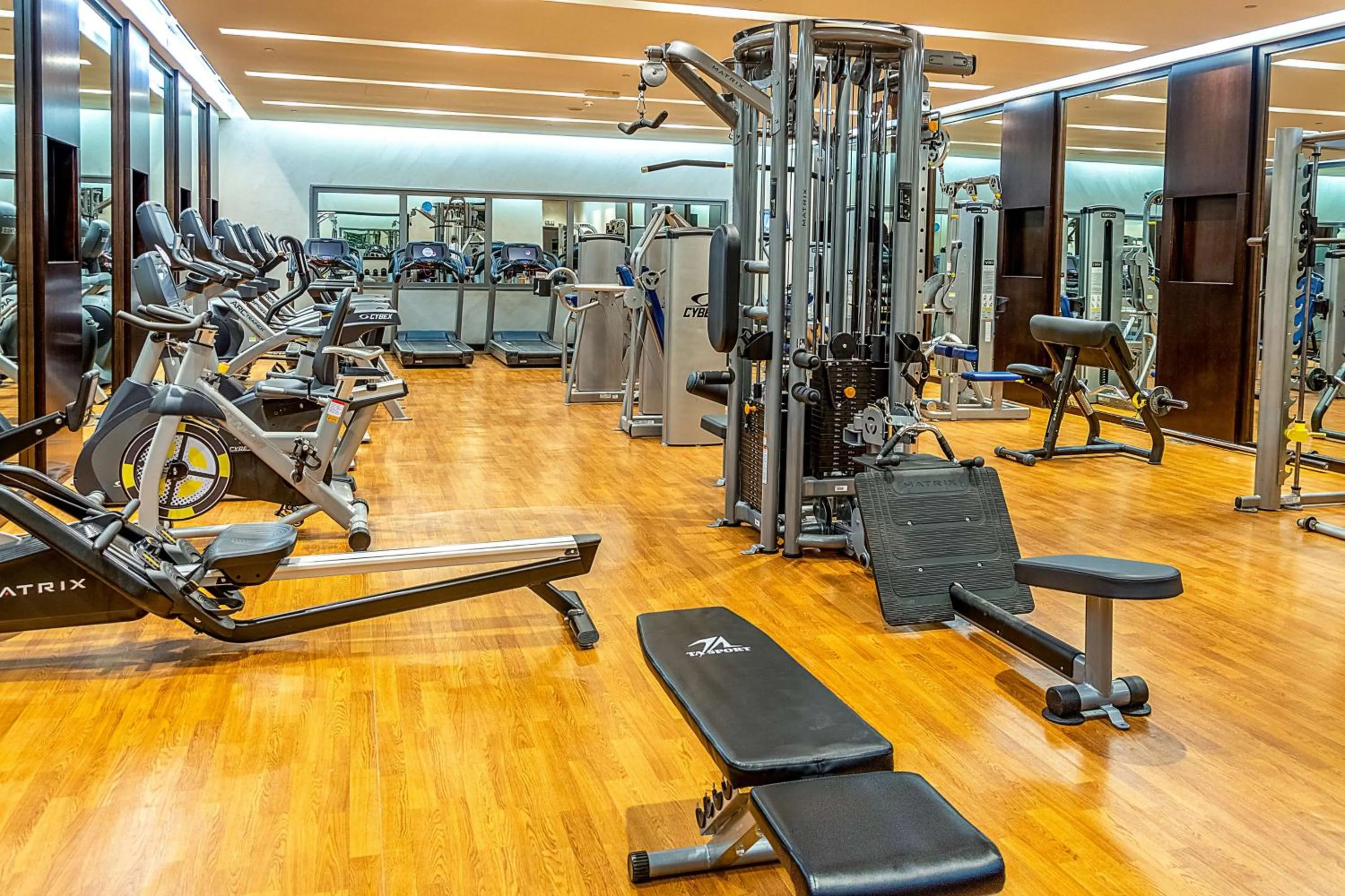 Fitness centre/facilities in Radisson Blu Hotel & Resort, Sohar