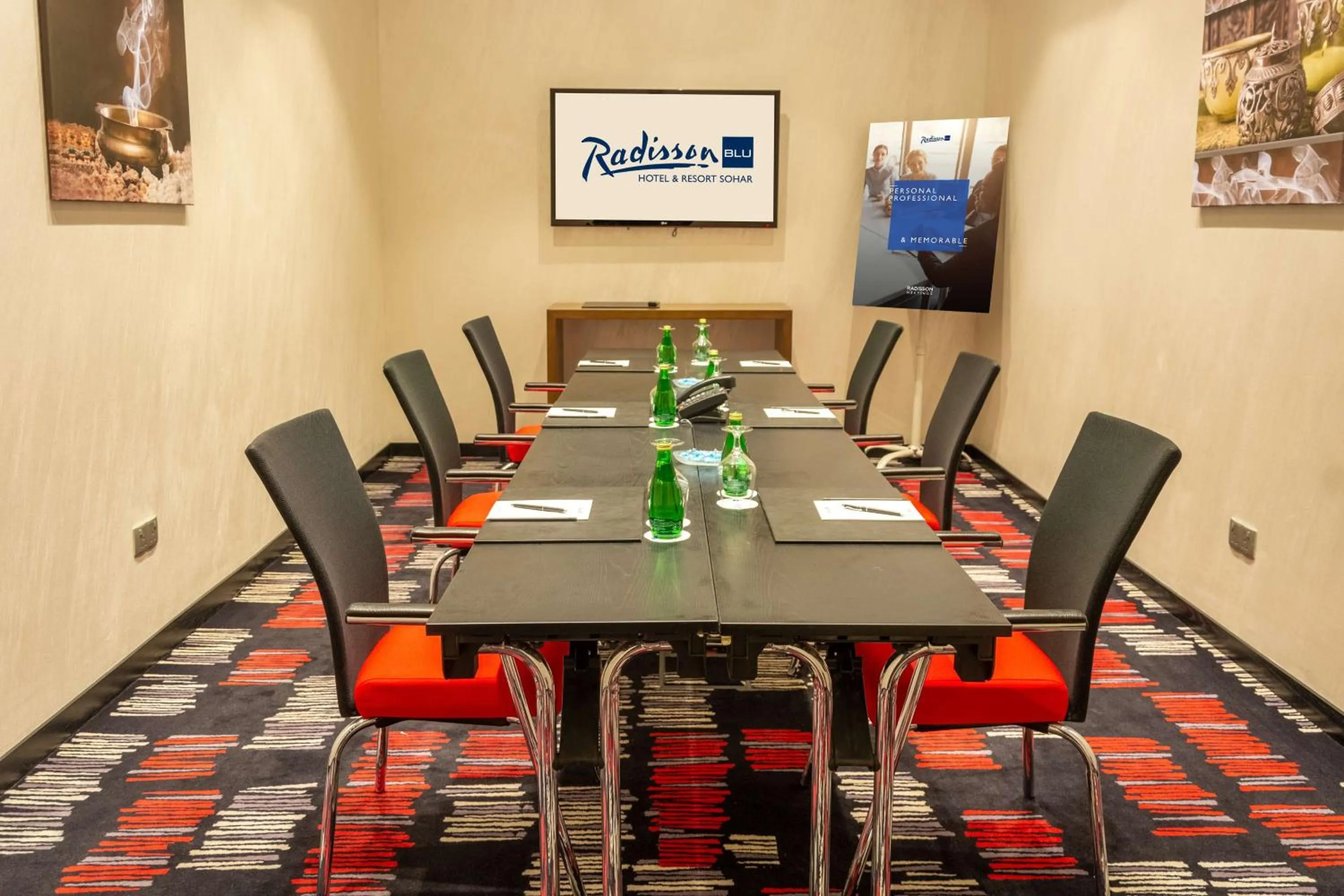 Meeting/conference room in Radisson Blu Hotel & Resort, Sohar