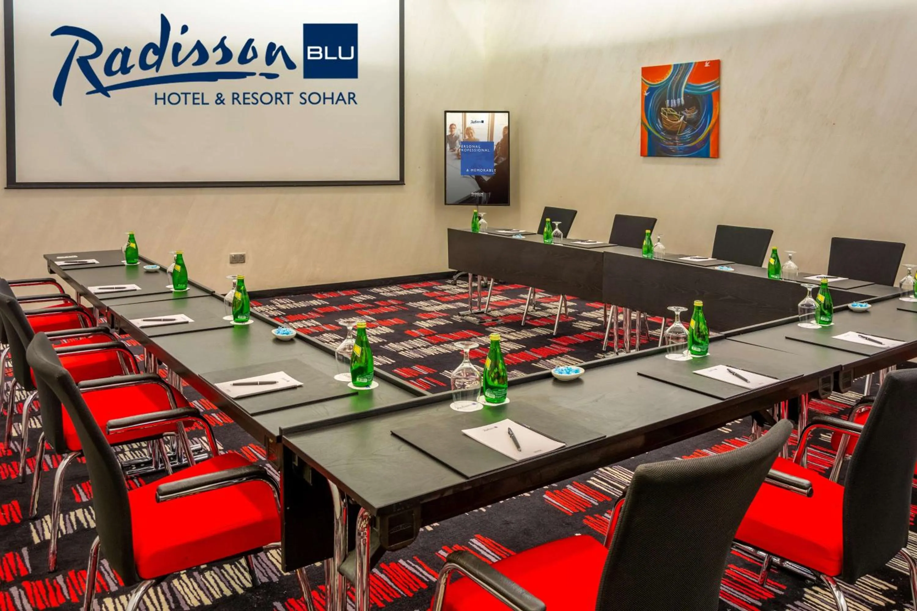 Meeting/conference room in Radisson Blu Hotel & Resort, Sohar