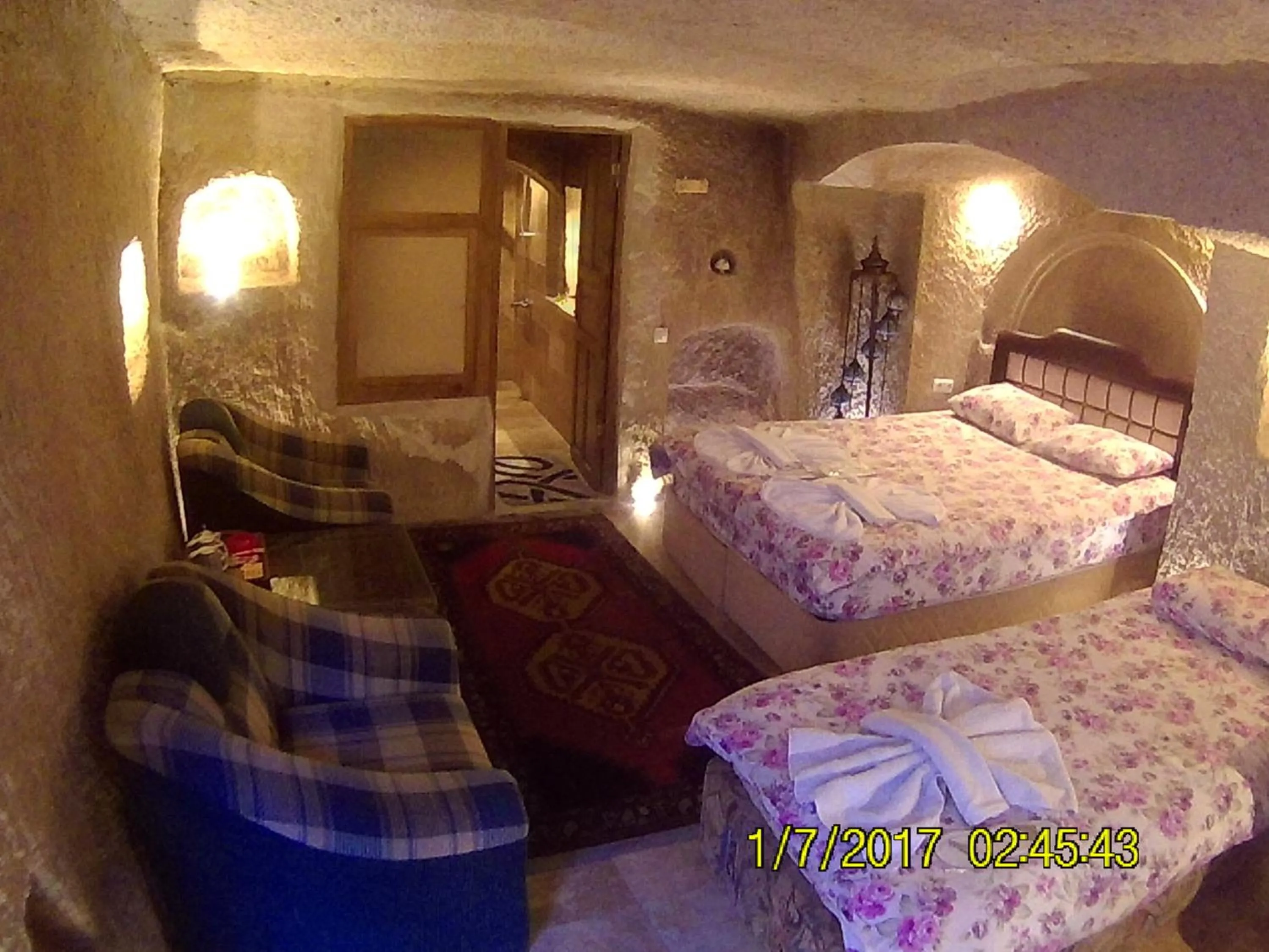 Bedroom, Bed in Coco Cave