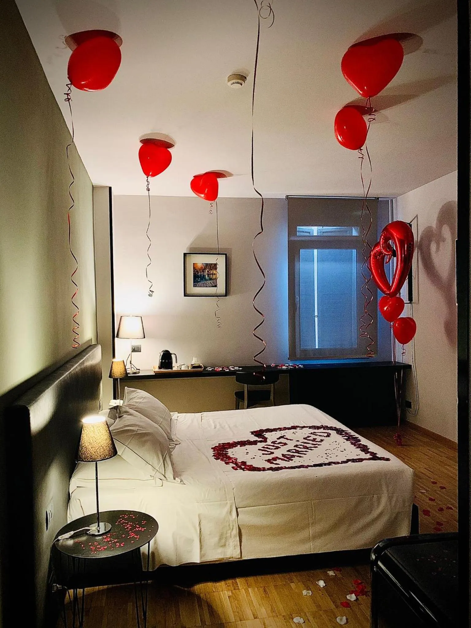 Bedroom, Bed in Smart Hotel