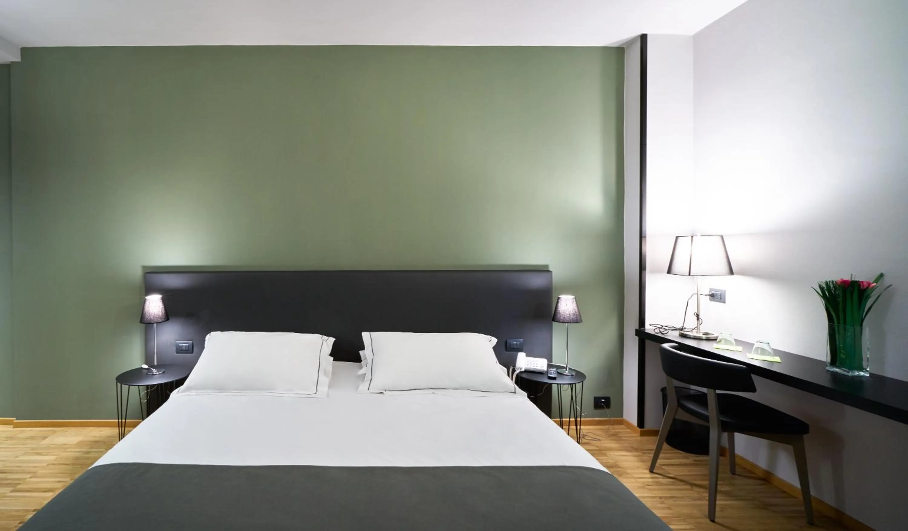 Property building, Bed in Smart Hotel