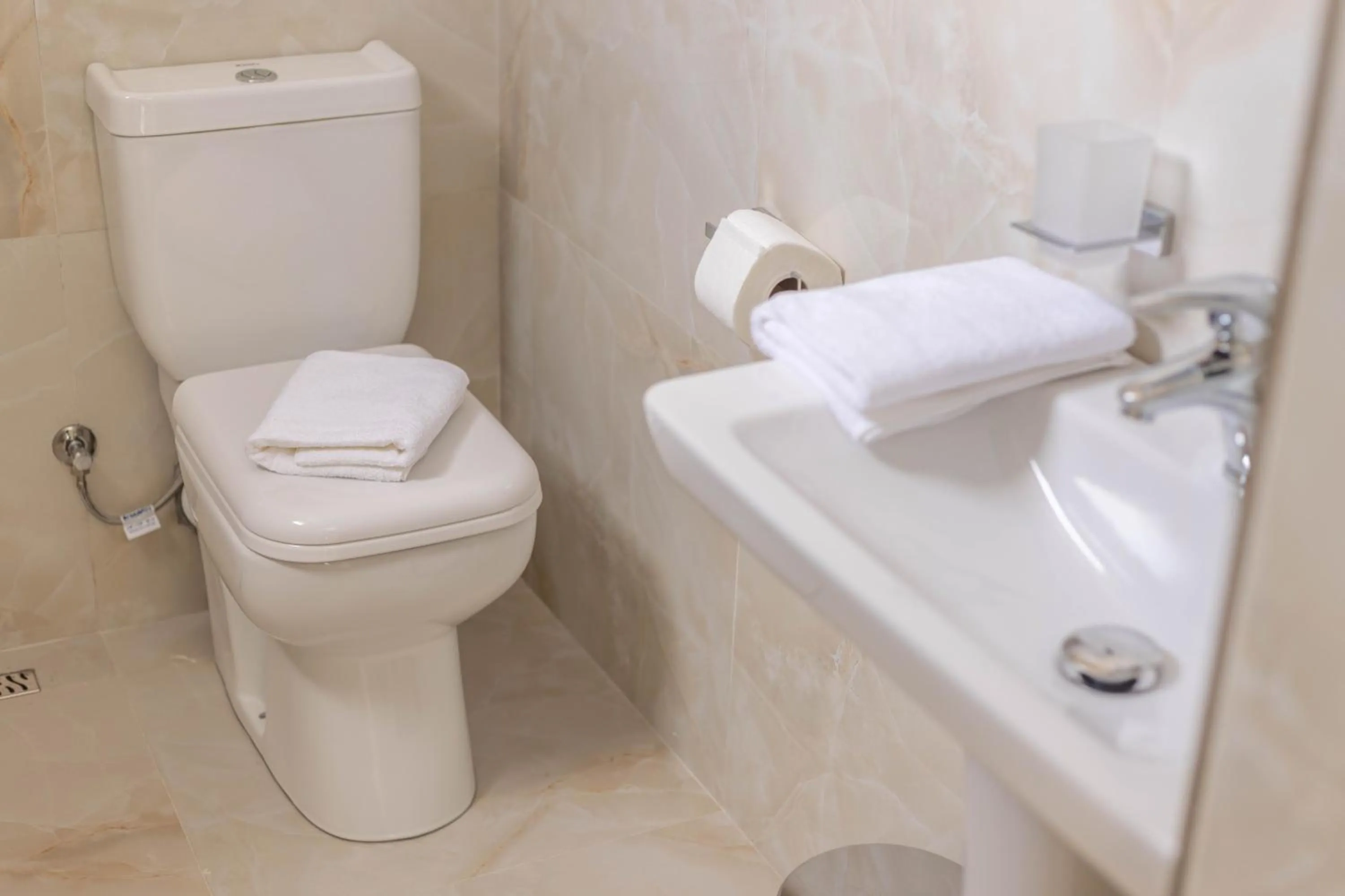 Bathroom in Hotel Vila MAX