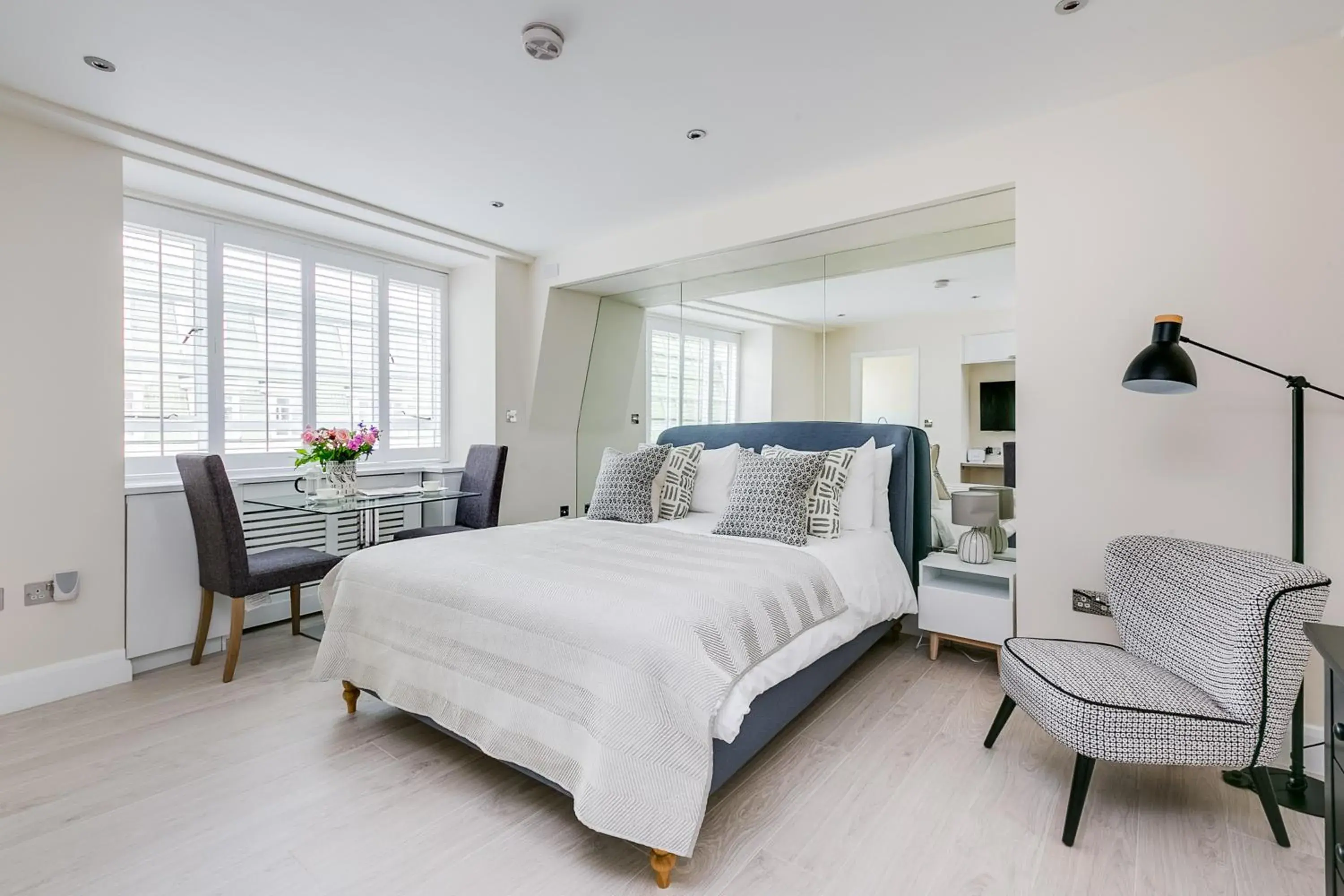 Executive Studio in Nell Gwynn Chelsea Accommodation Executive Studio in Nell Gwynn Chelsea Accommodation