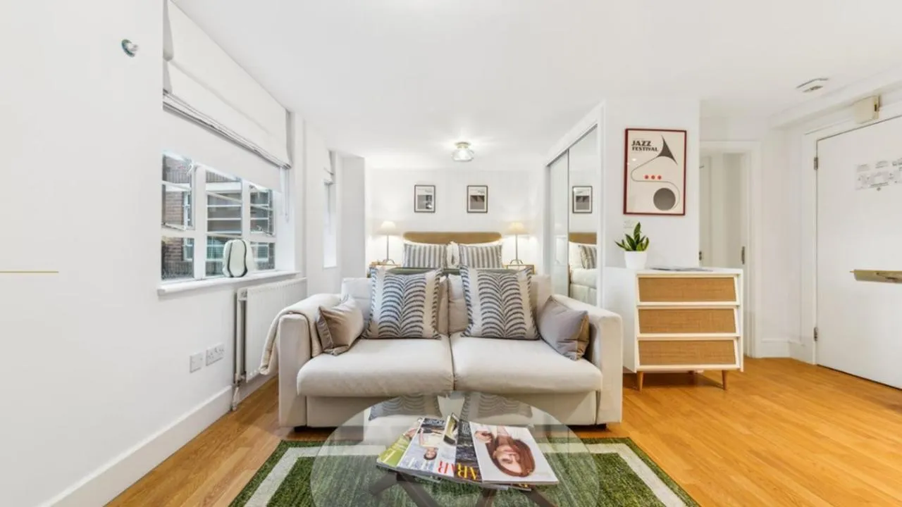 Nell Gwynn Chelsea Accommodation