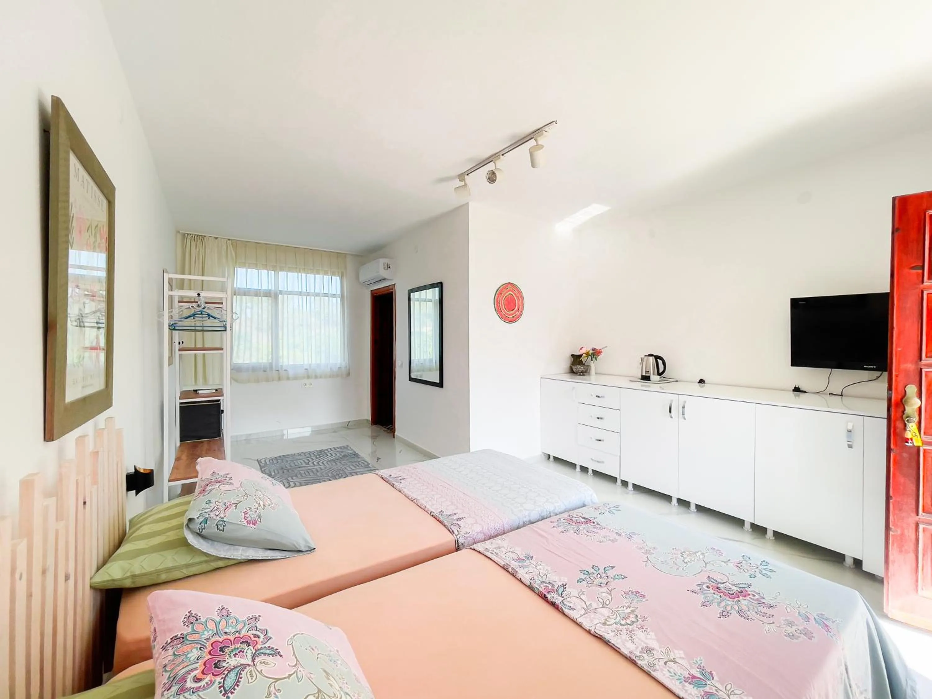 Bed in Erendiz Garden Hotel