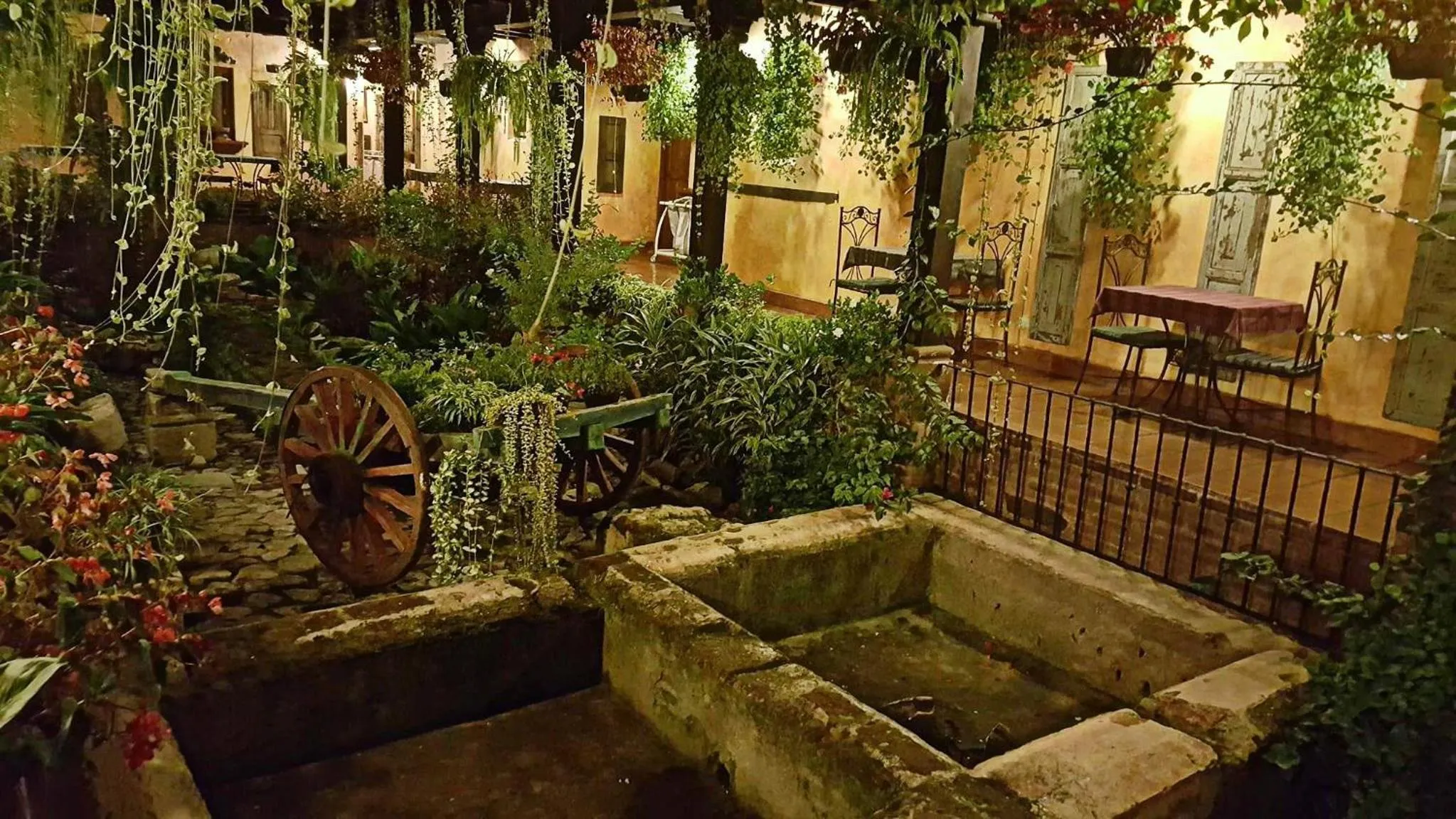 Garden view in Hotel Eterna Primavera Antigua