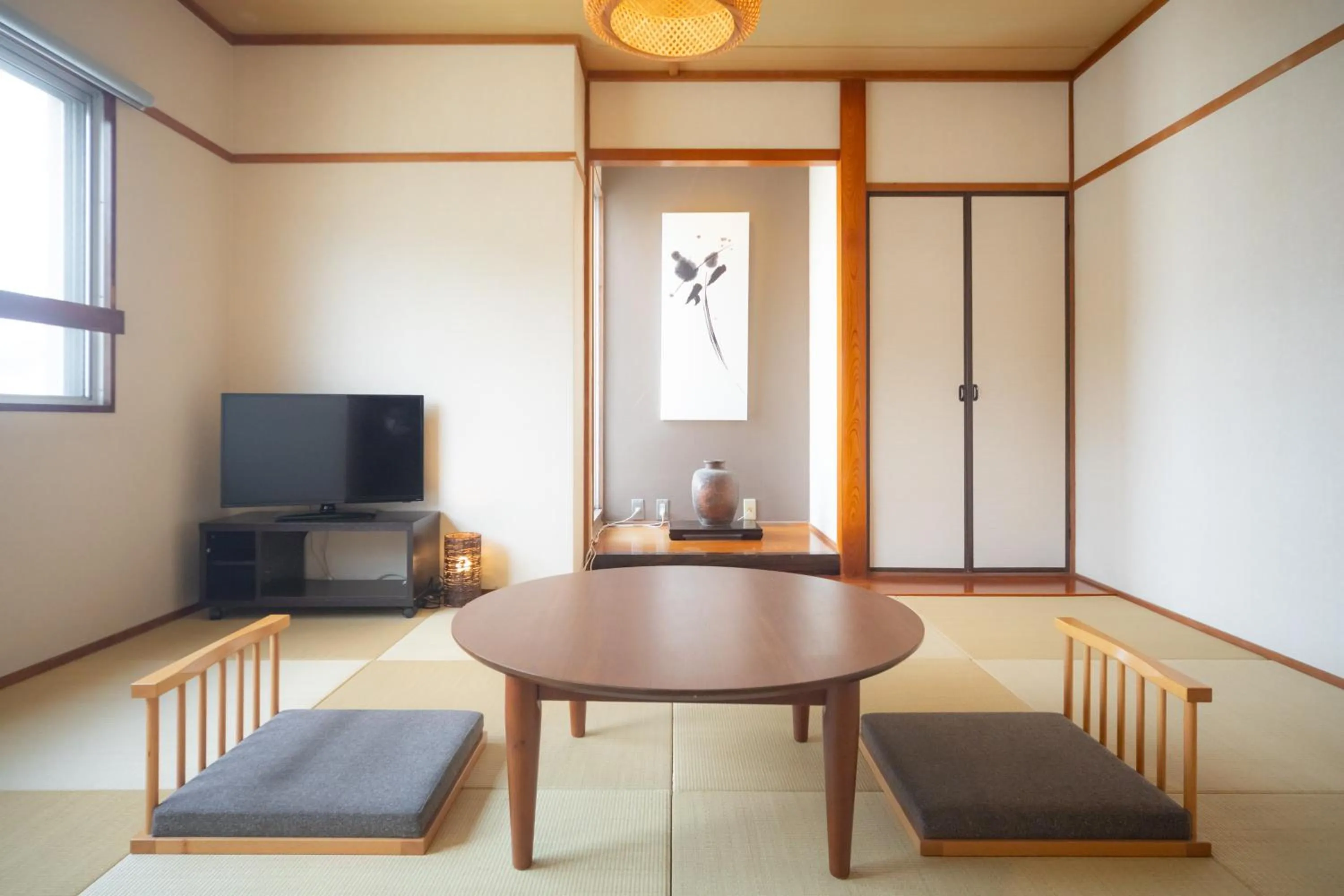 Photo of the whole room in Kunisakisou