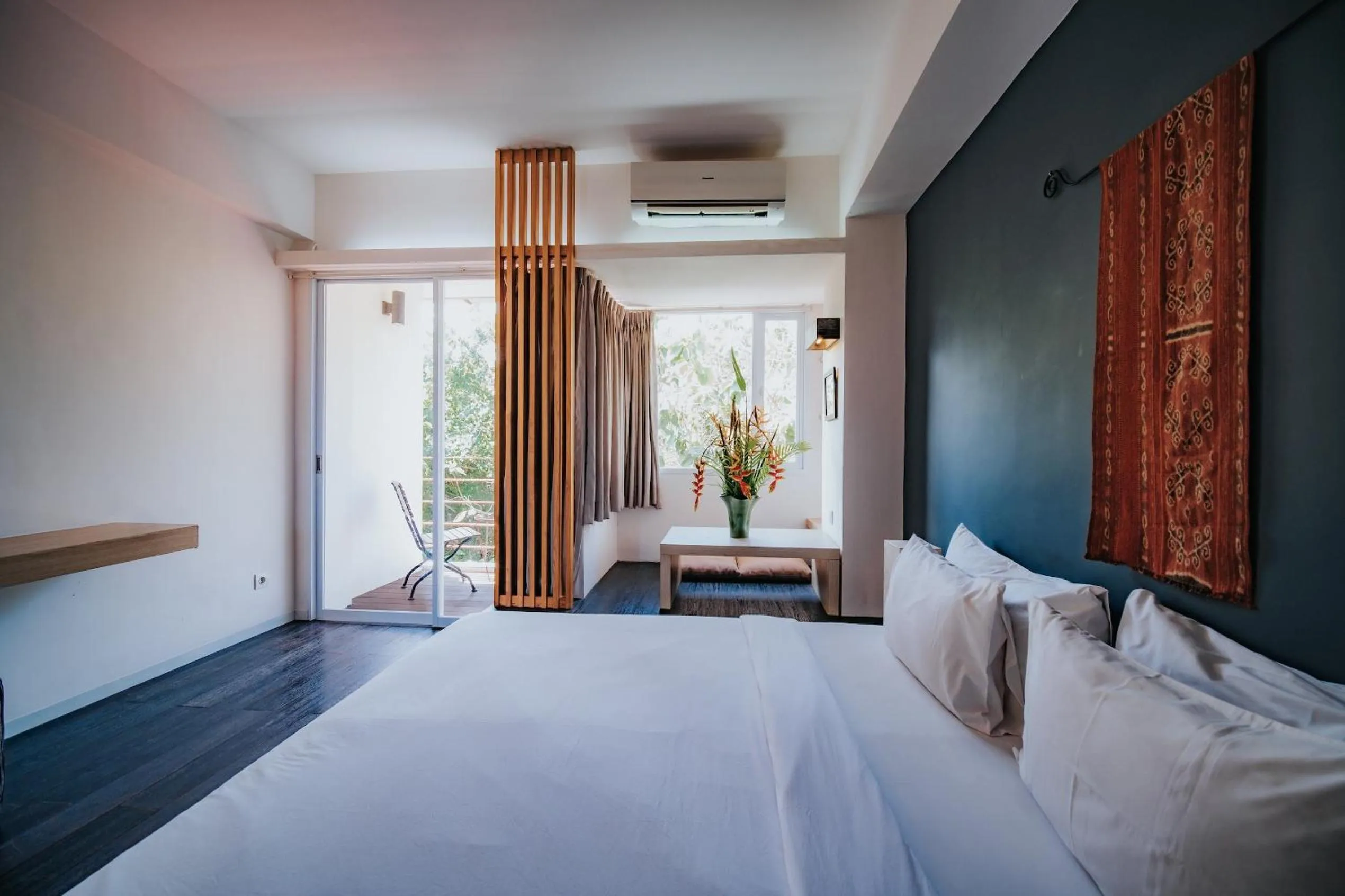 Bed in Allia Residence