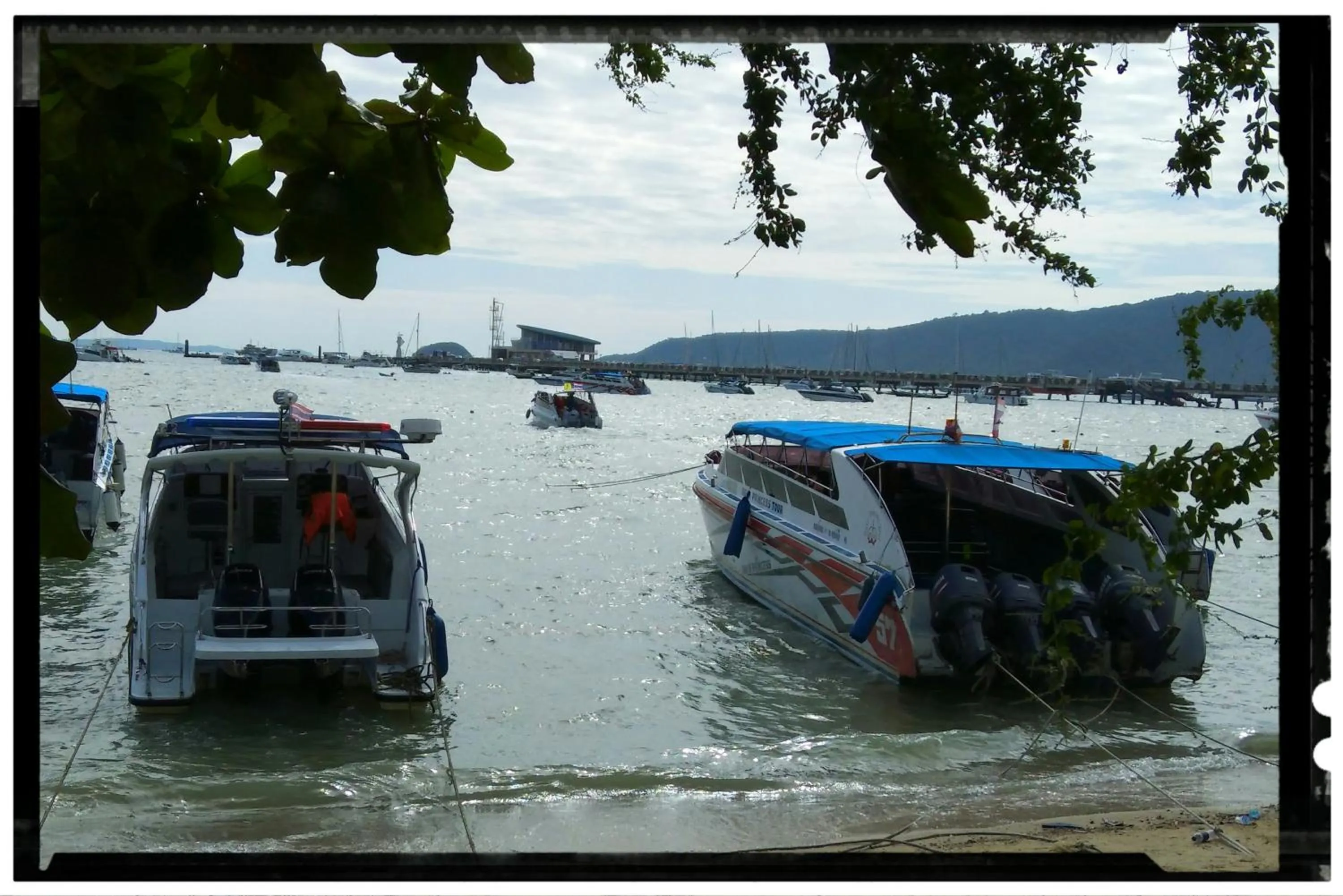 Beach in Phuket Paradiso
