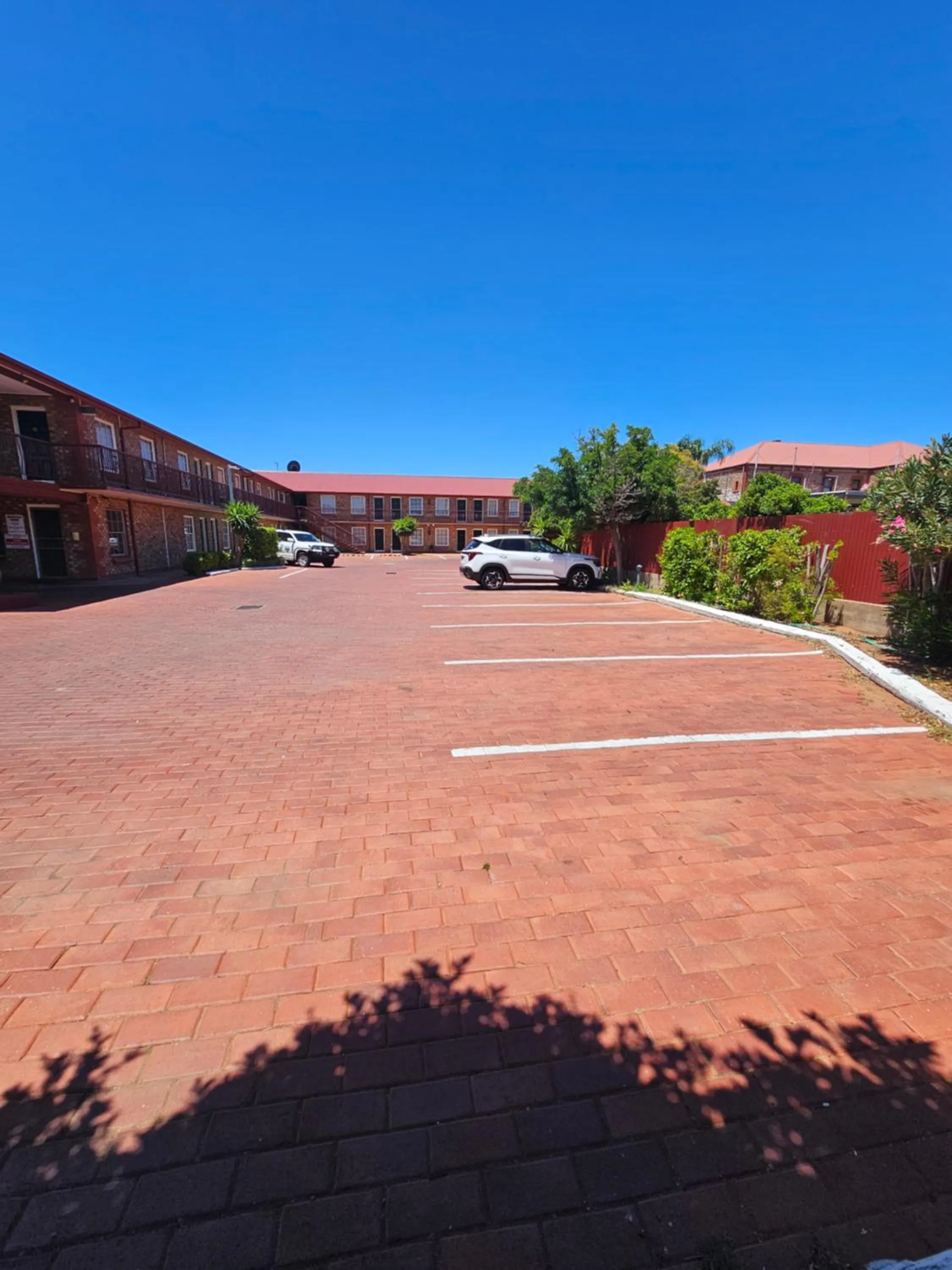 Property building in Old Willyama Motor Inn