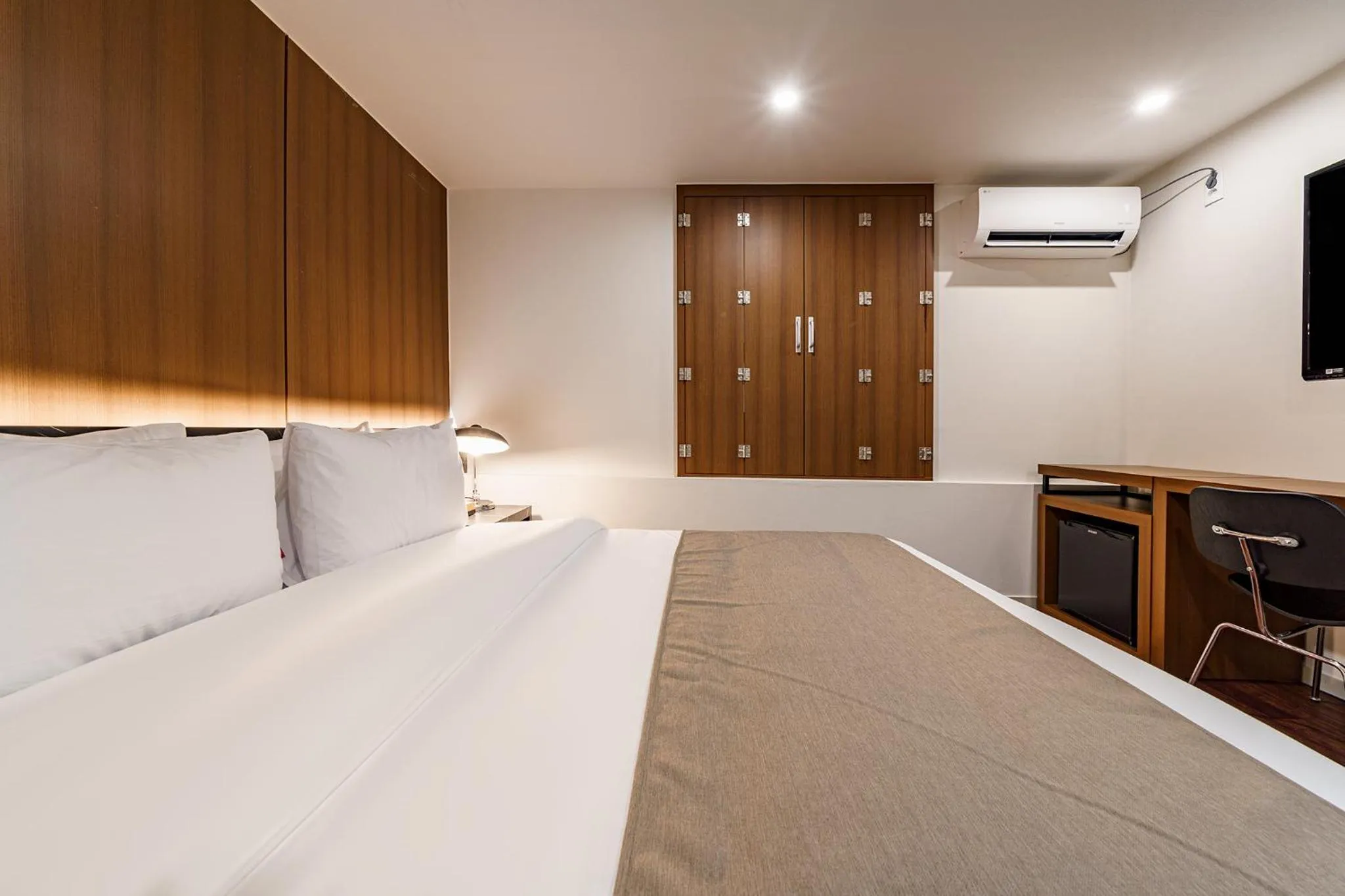 Bed in 25hours Hotel