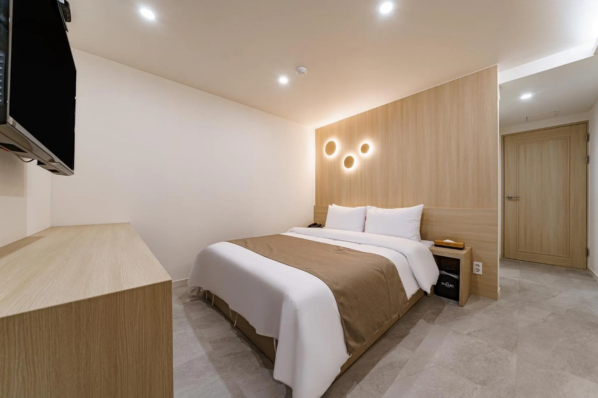 Bed in 25hours Hotel