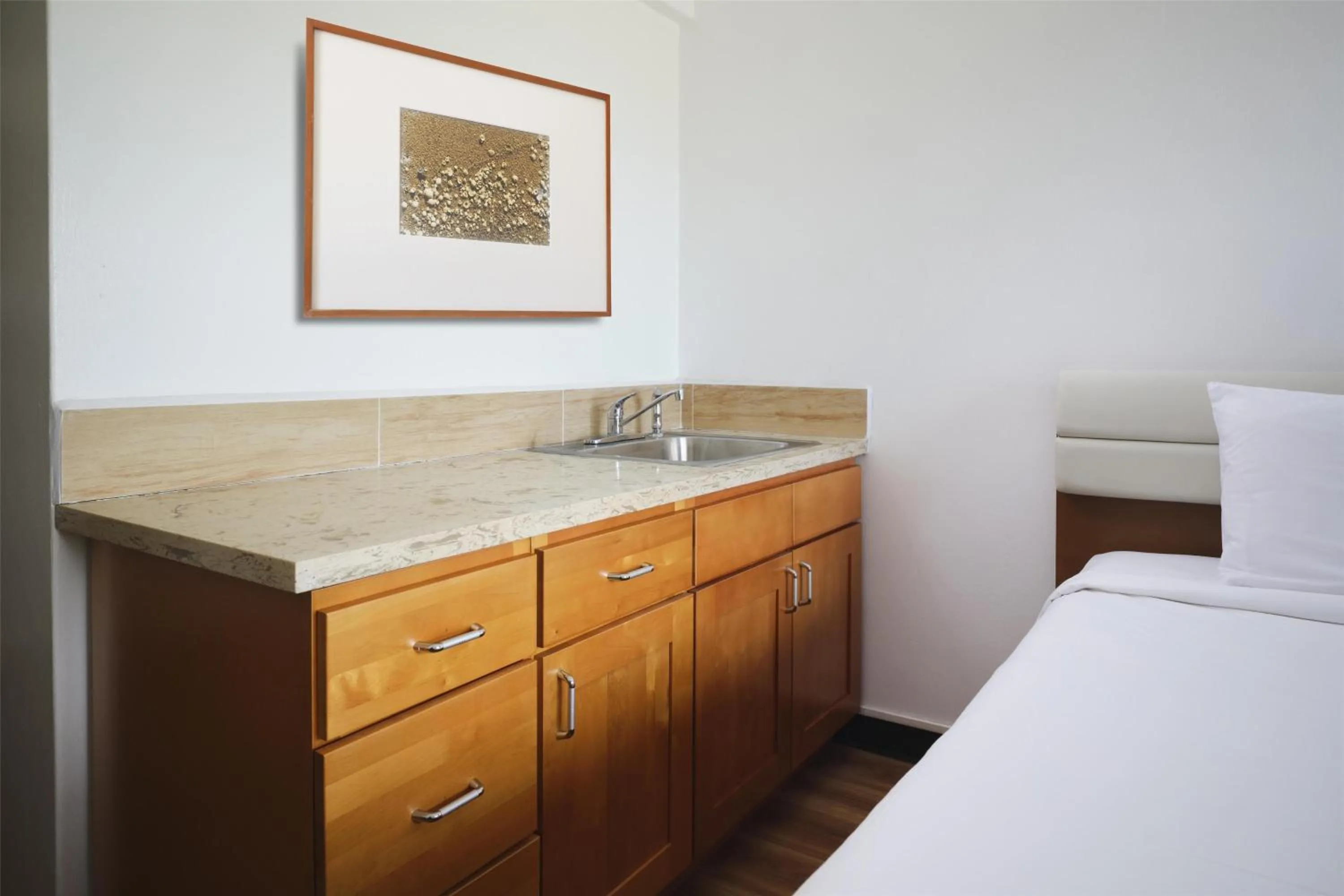 Other, Bed in SureStay by Best Western Guam Airport