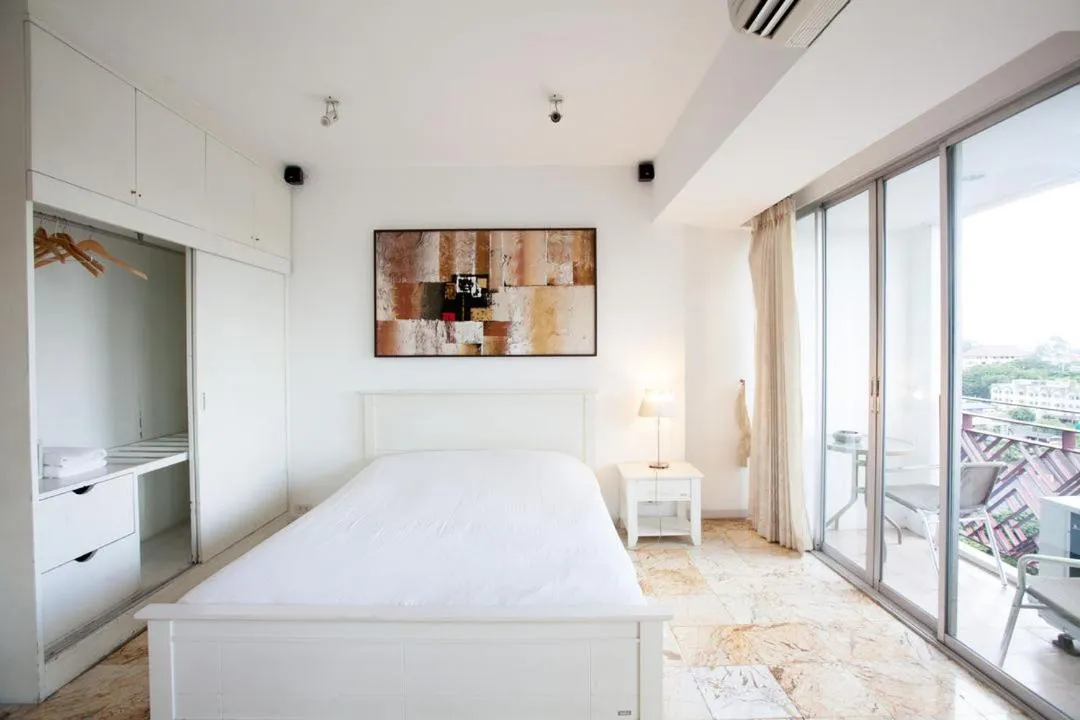 Bed in Galare Thong Tower